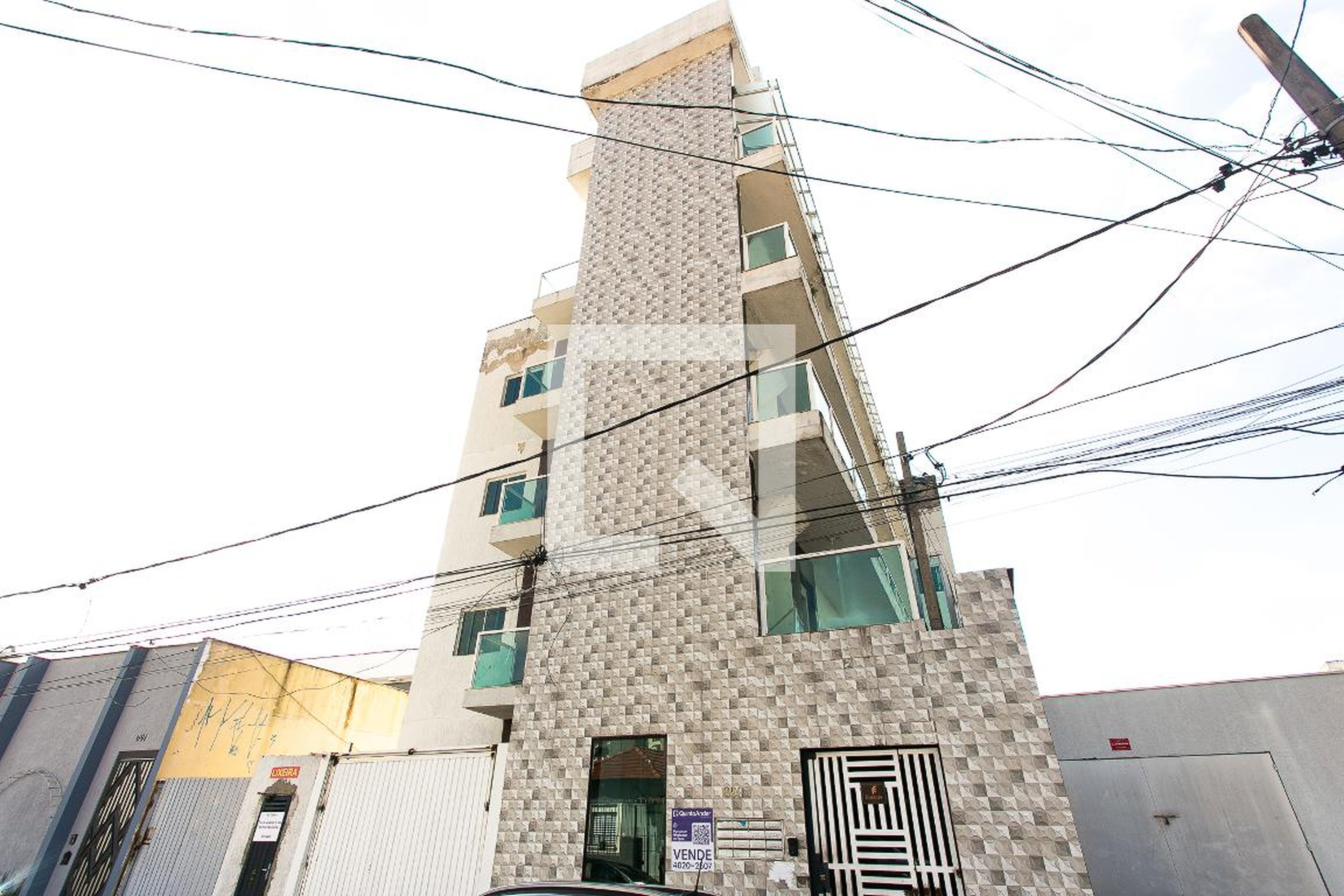 Fachada Condomínio em Rua Nunes Balboa, 699