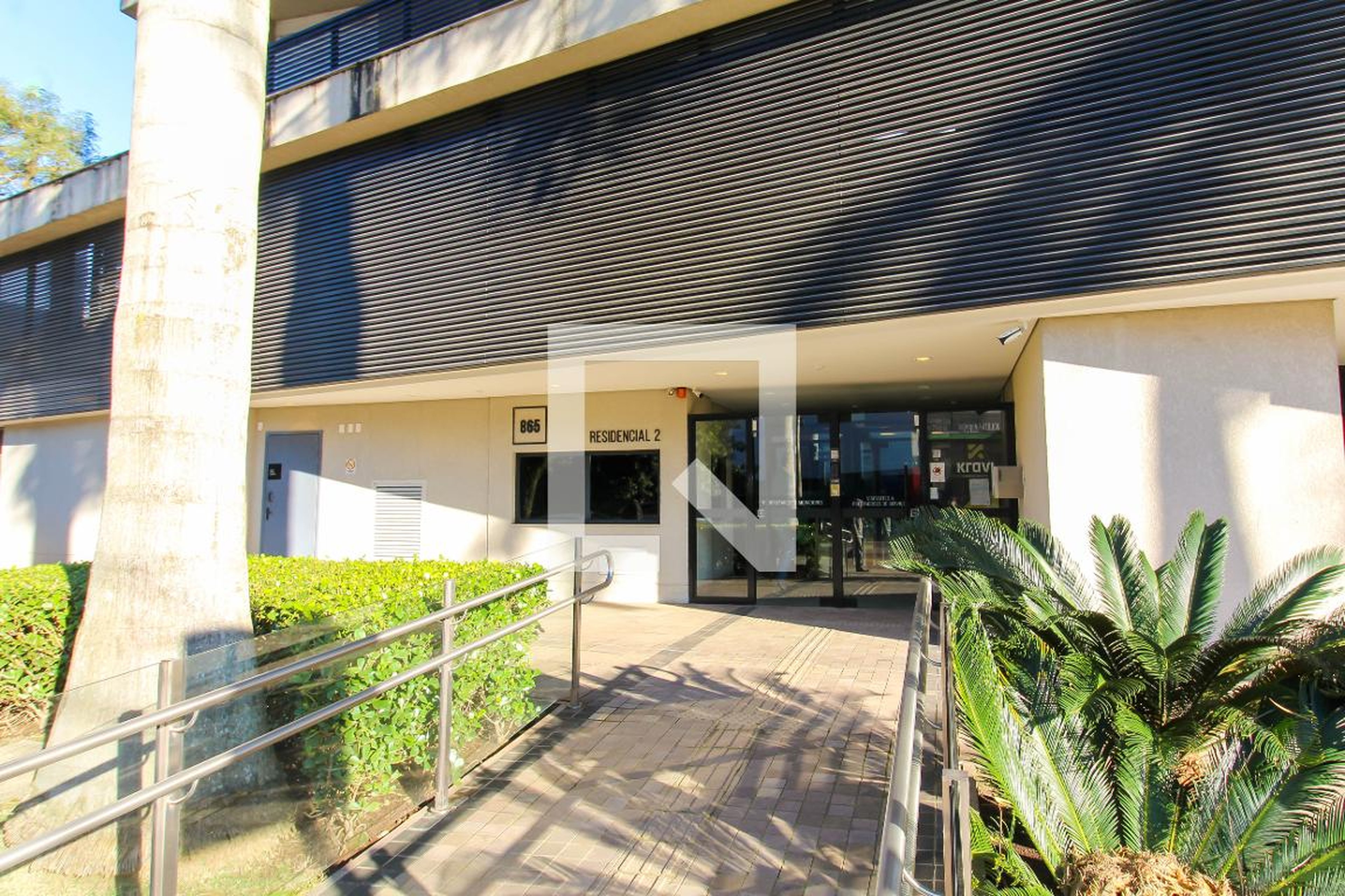 Fachada Condomínio Maxplaza