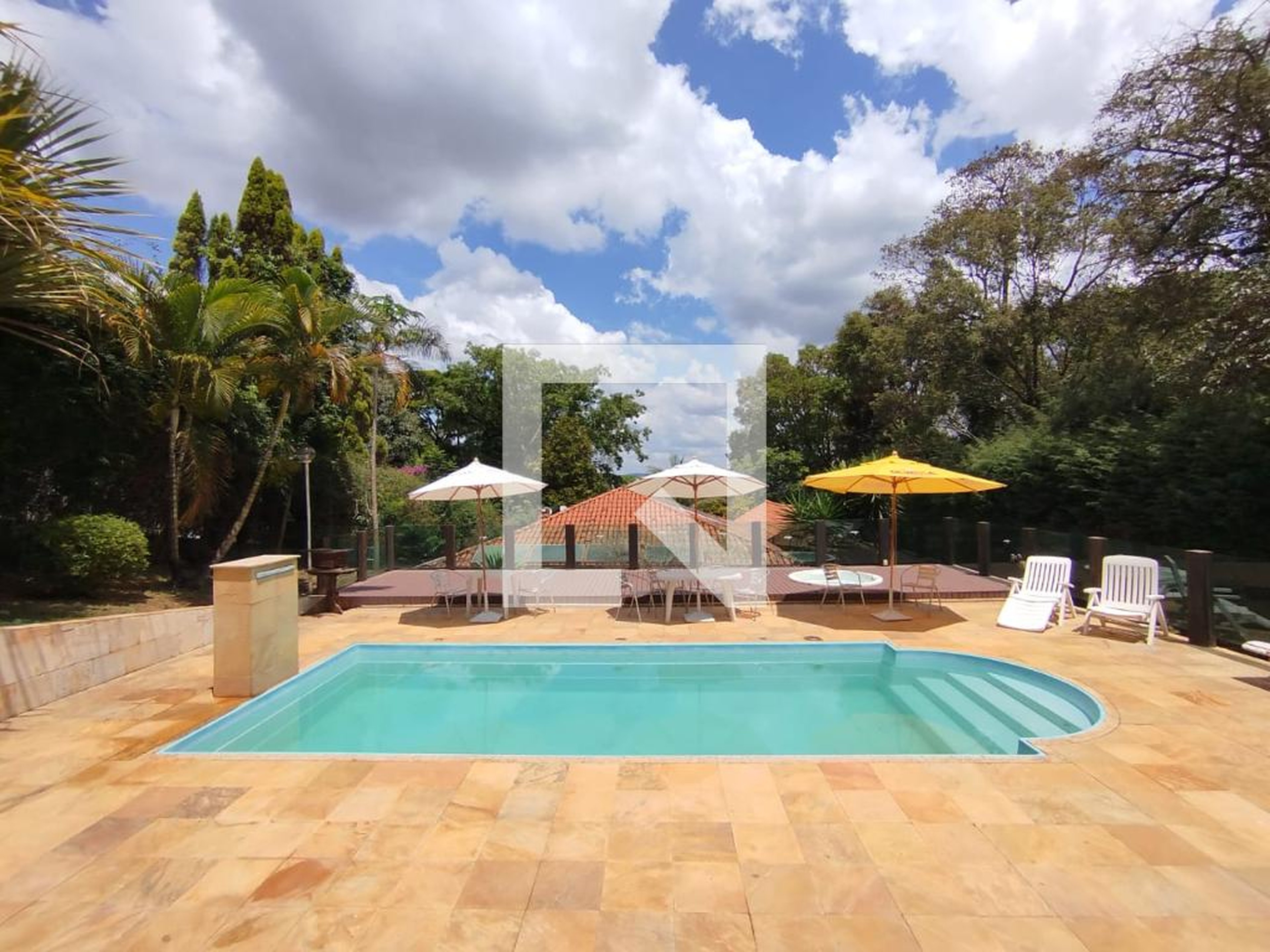 Piscina Condomínio em Alameda das Timbaúbas, 60