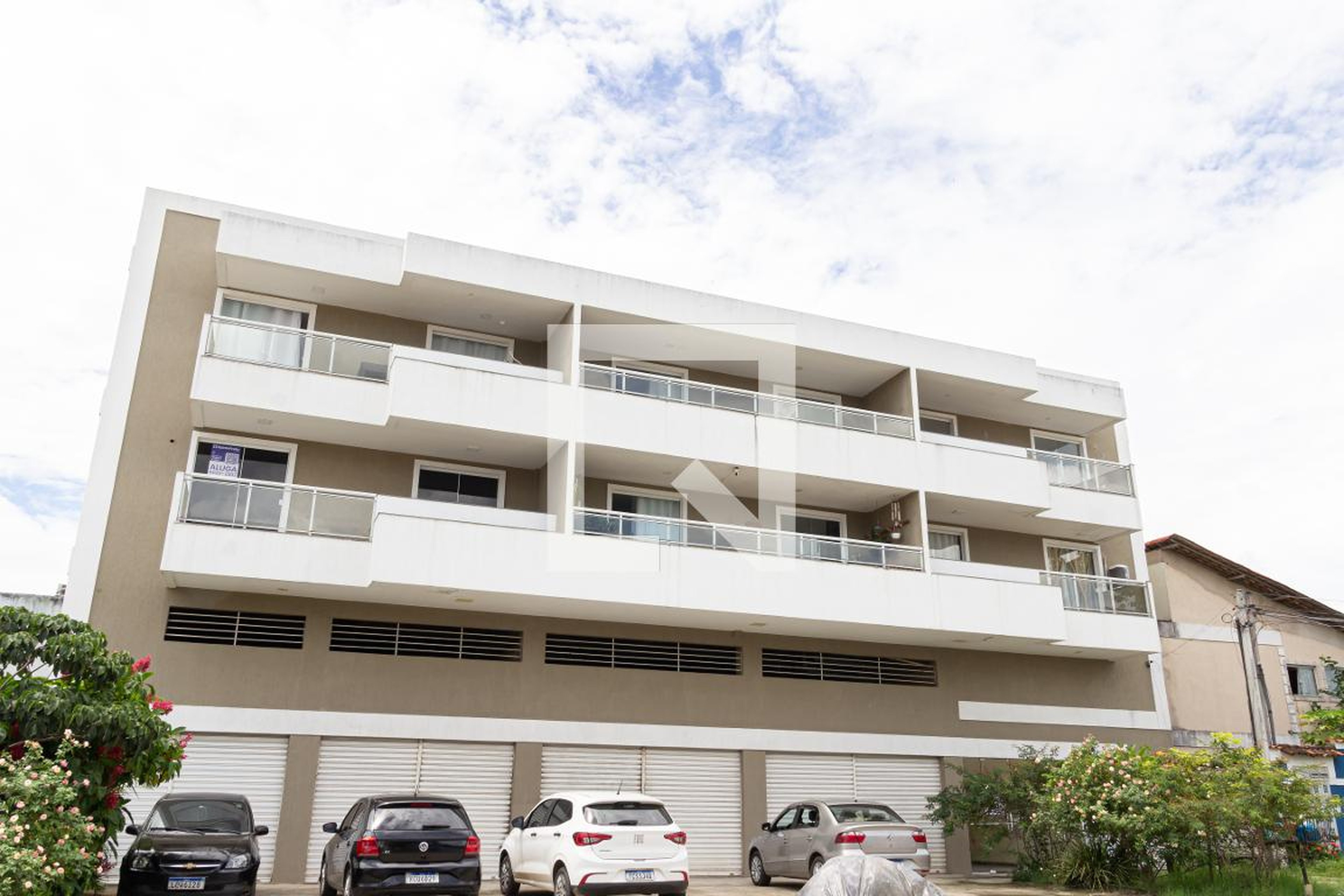 Fachada Condomínio em Estrada do Tingui, 3450