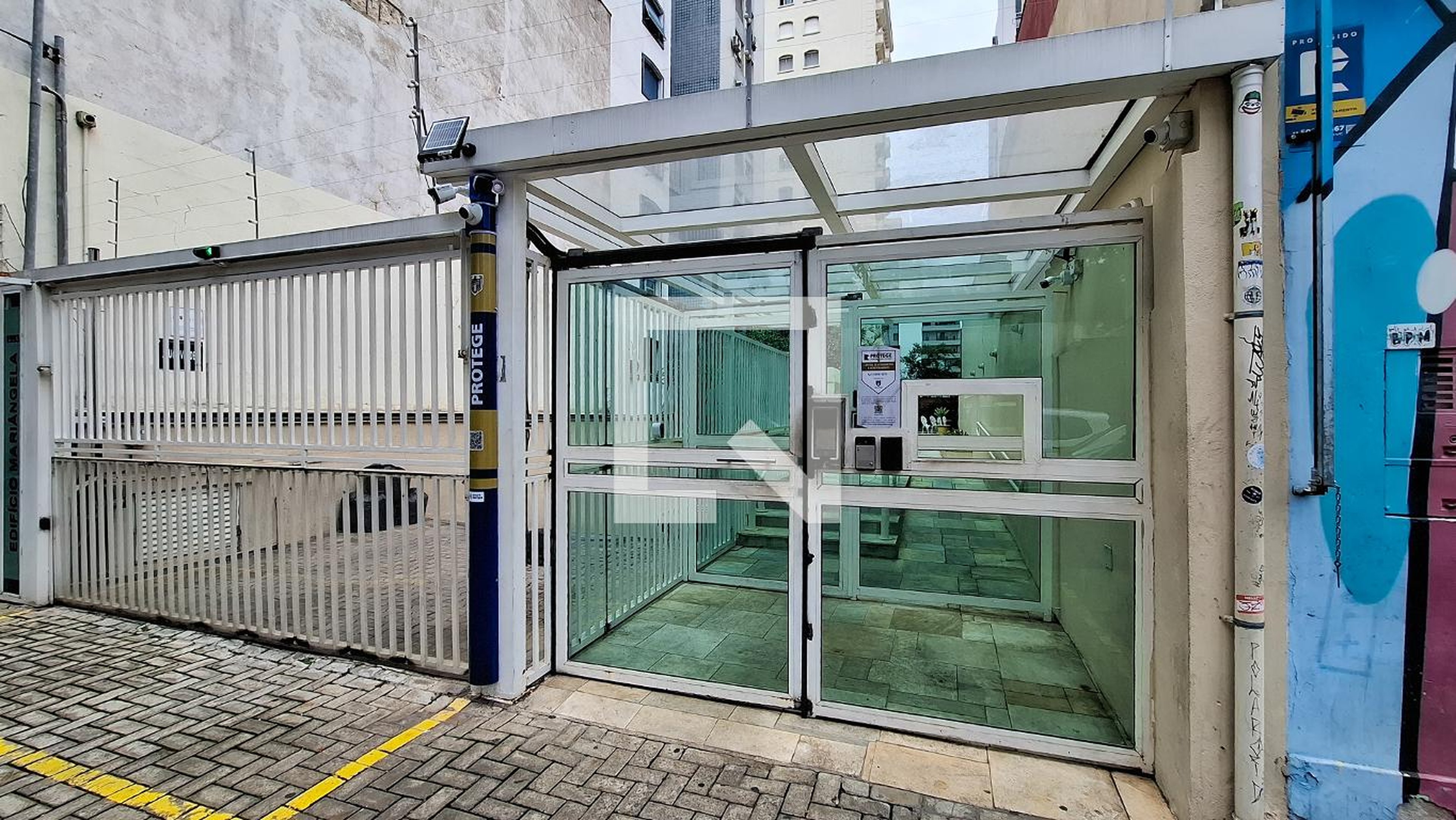 Fachada do Prédio Condomínio Edicifio Mariangela