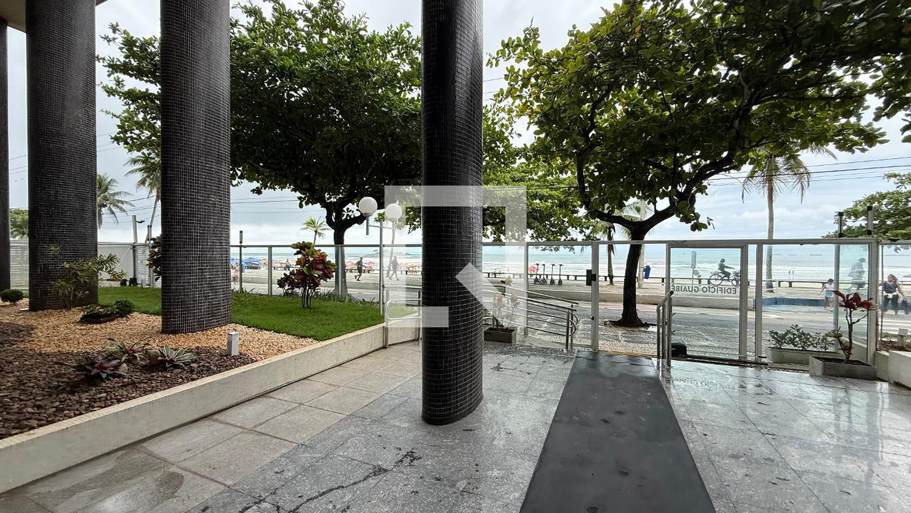 Fachada Condomínio Guaibê