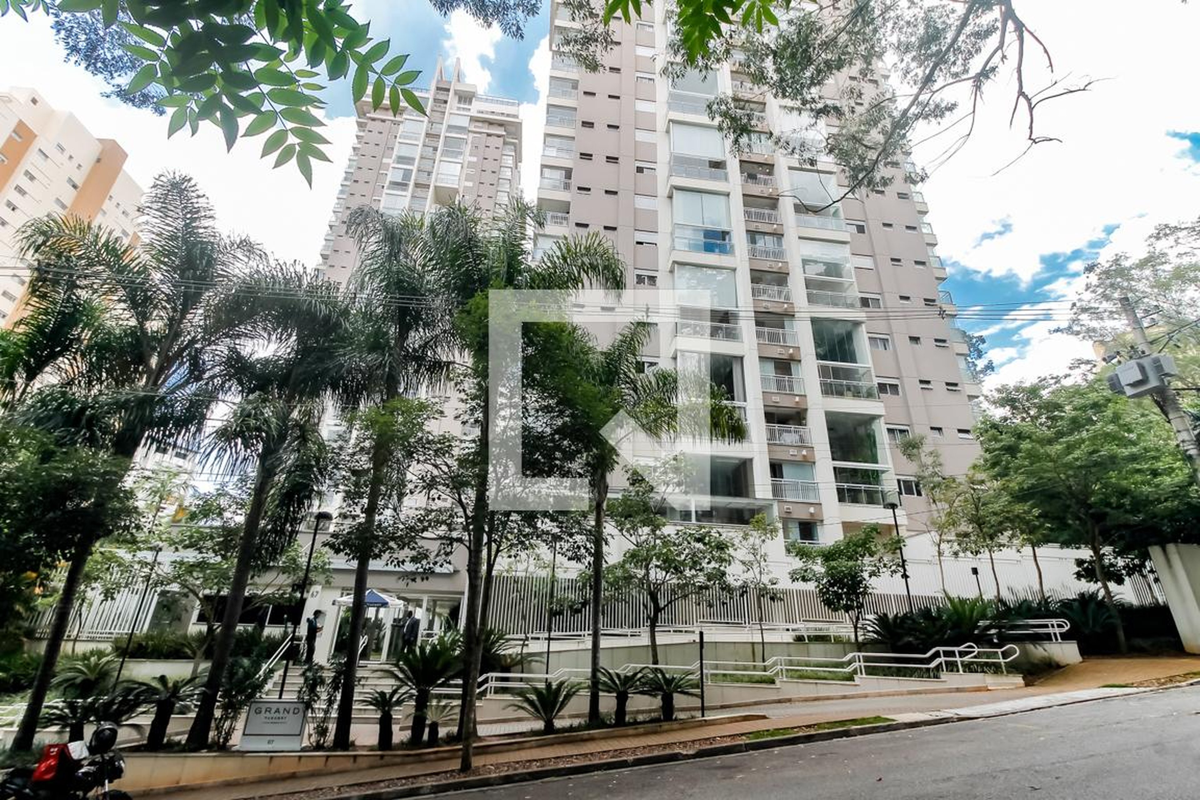 Fachada do Prédio Condomínio Grand Panamby