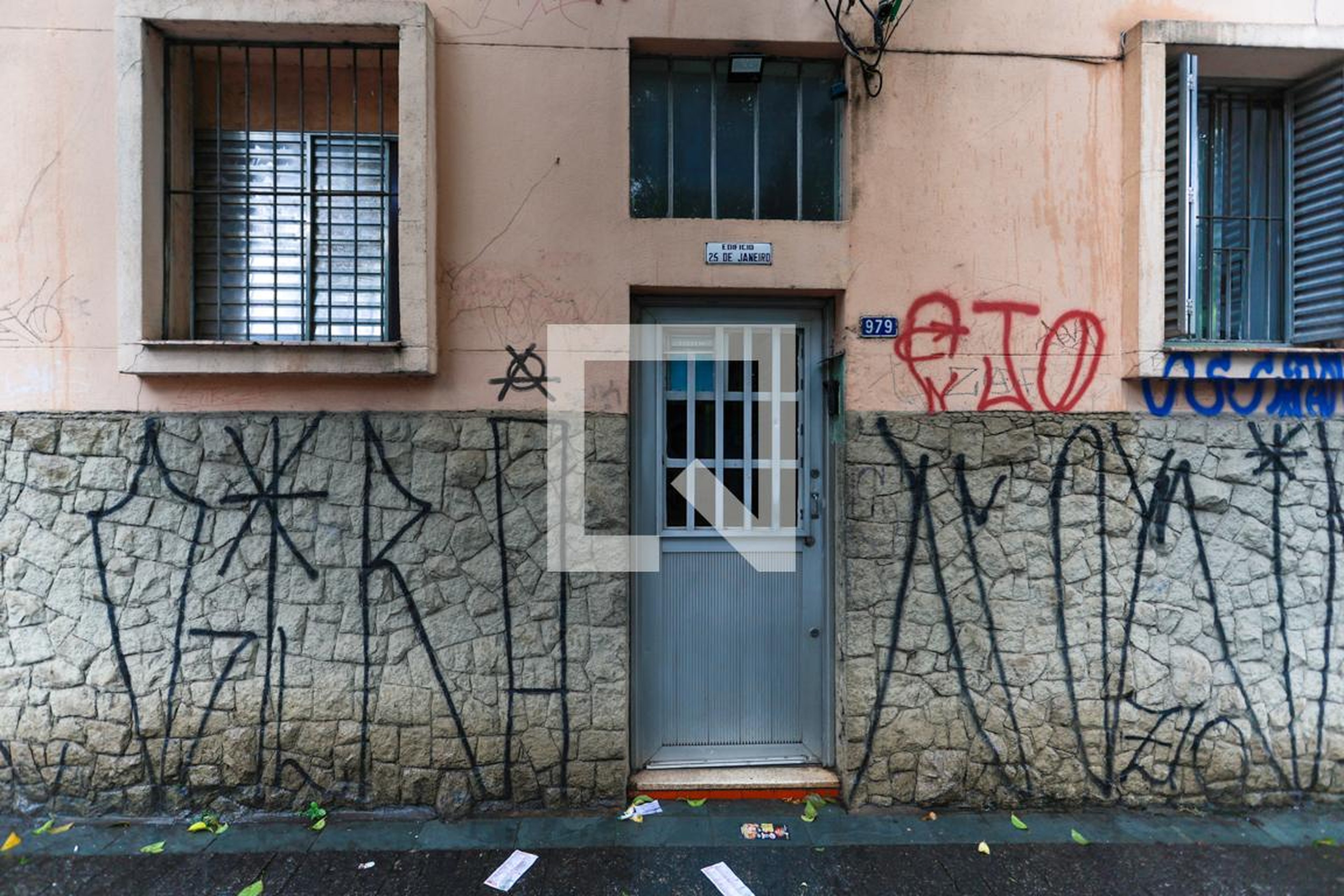 Fachada do condomínio Condomínio em Rua Doutor Olavo Egídio, 979