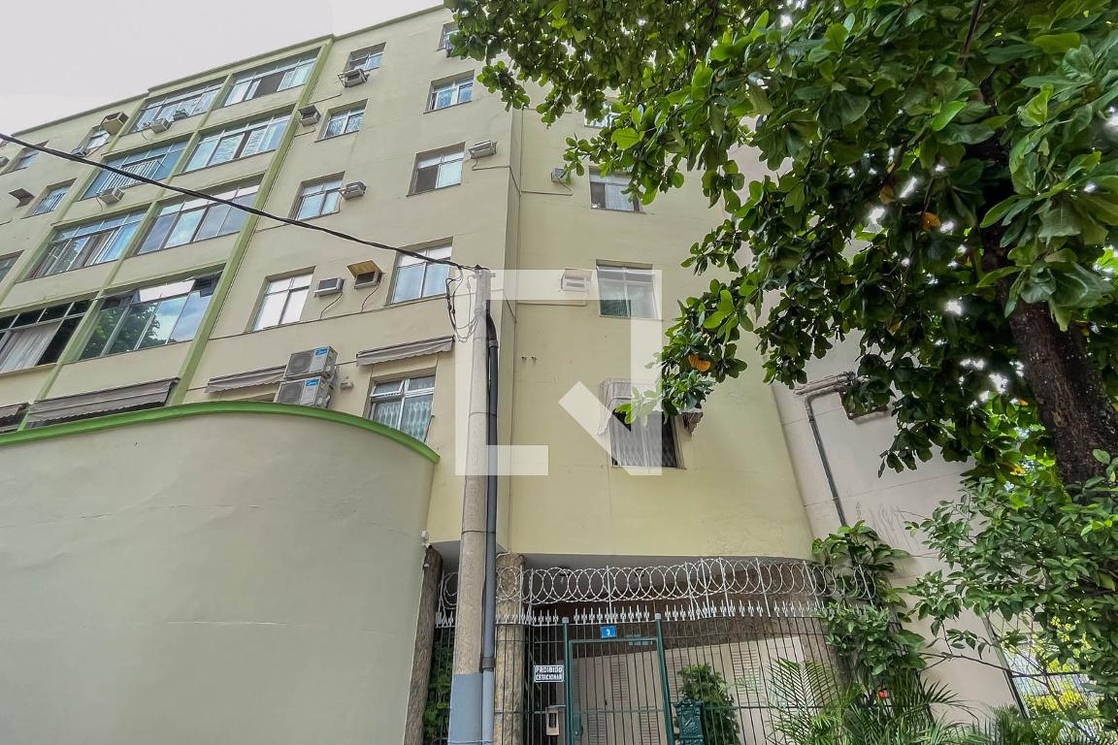 Fachada Condomínio em Praça Hilda, 3