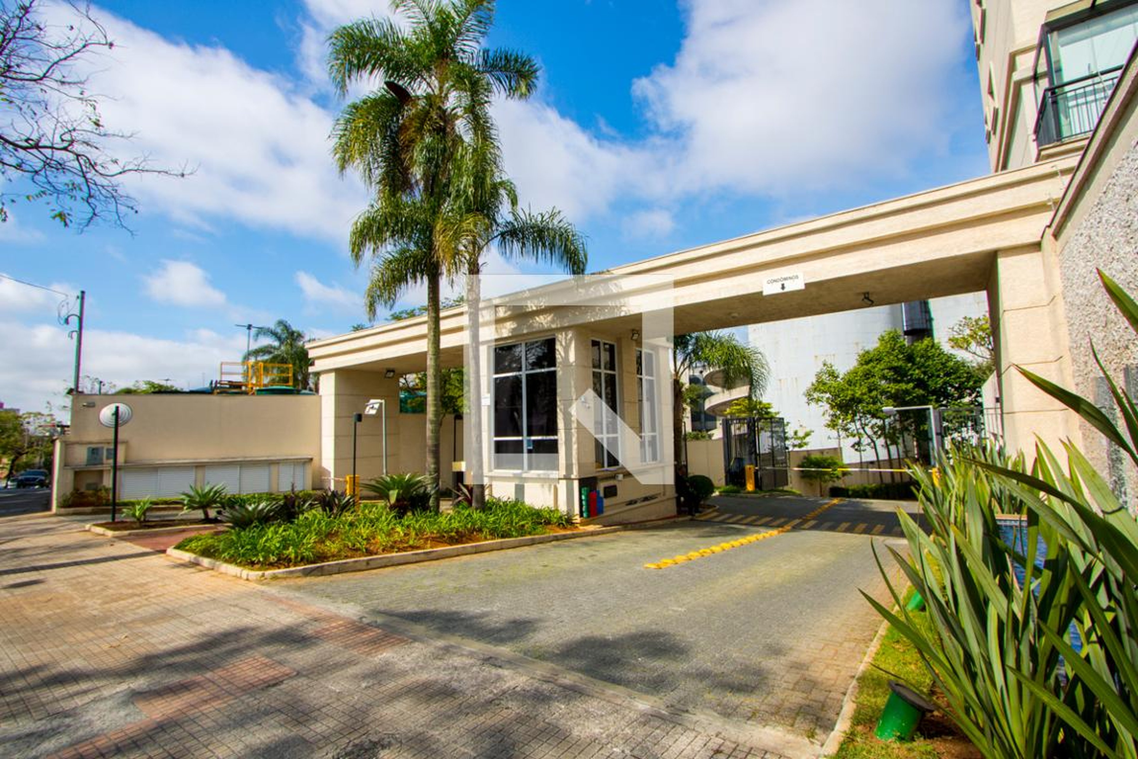 Fachada do condomínio Condomínio Royale Prestige