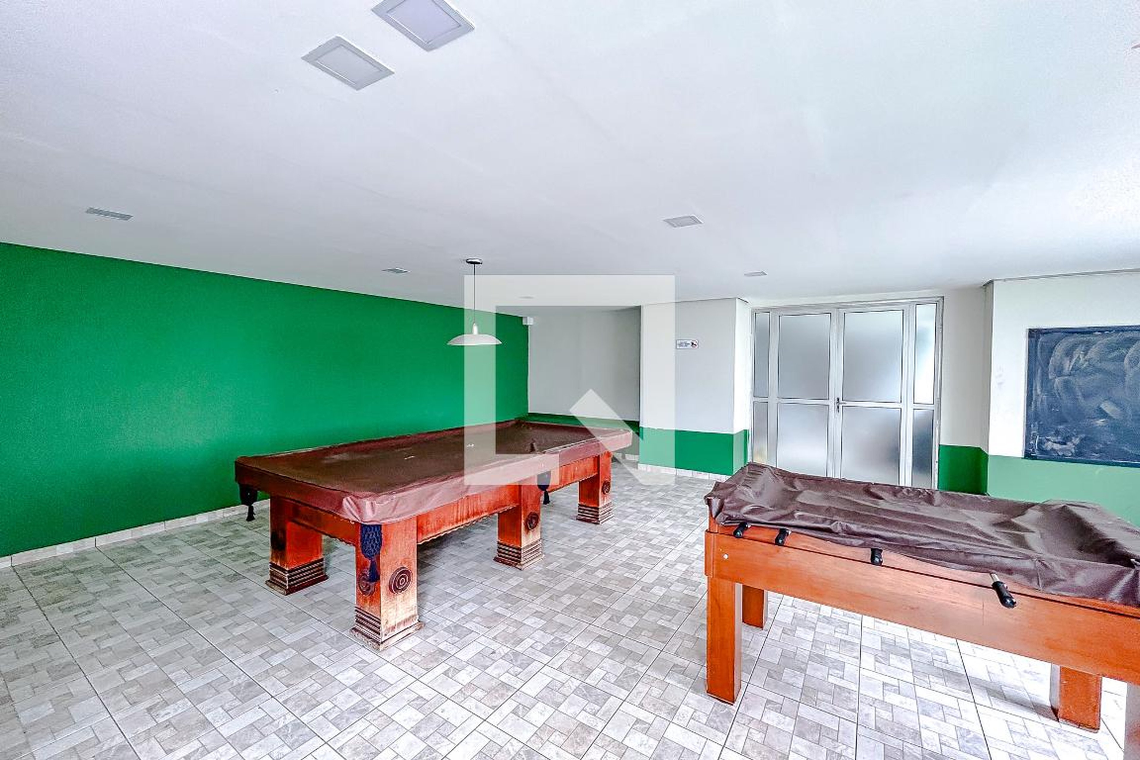 Sala de Jogos - Pedras Preciosas