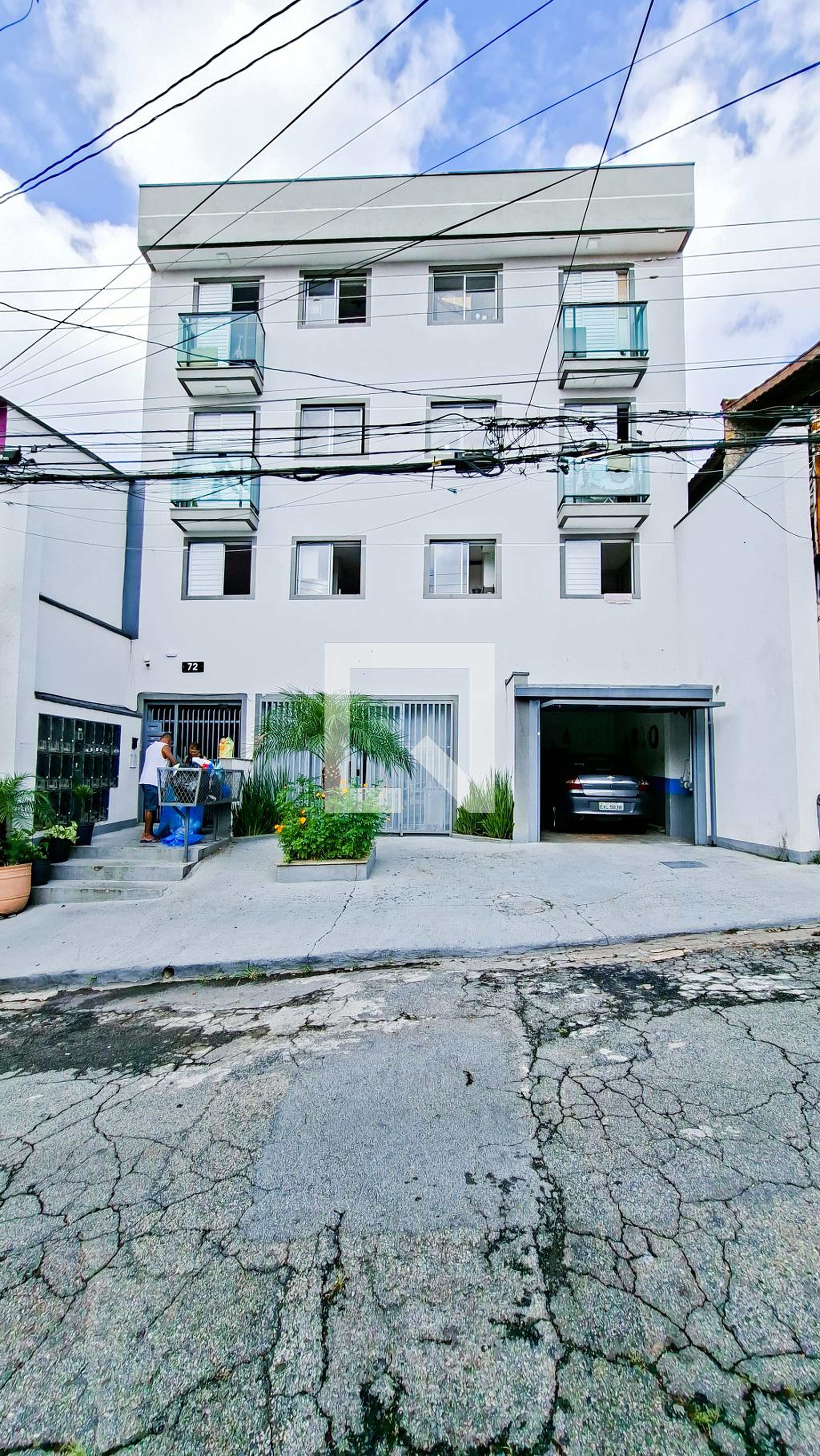Fachada do Prédio Condomínio em Rua das Margaridas, 72