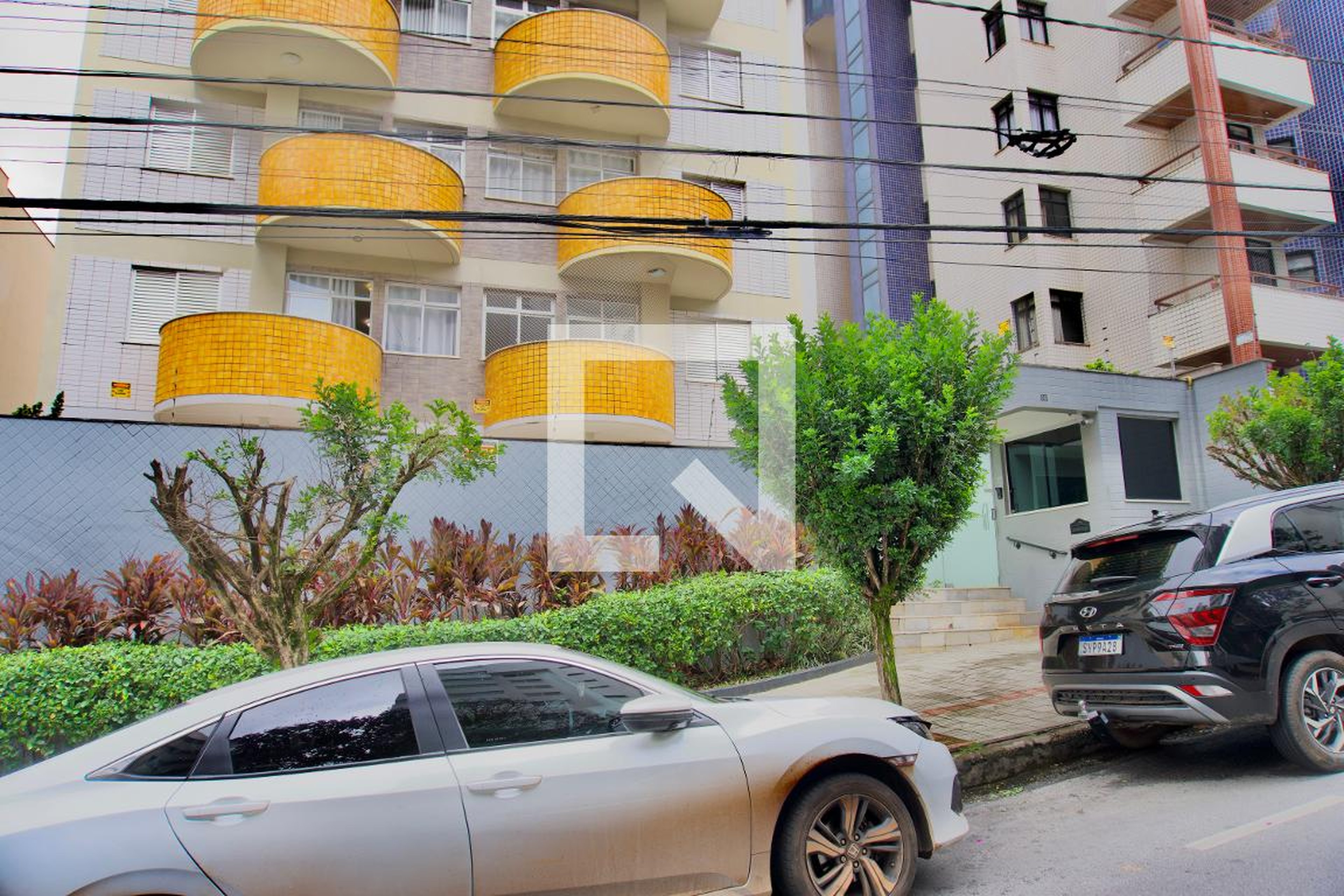 Fachada do Prédio Edifício Village Uno