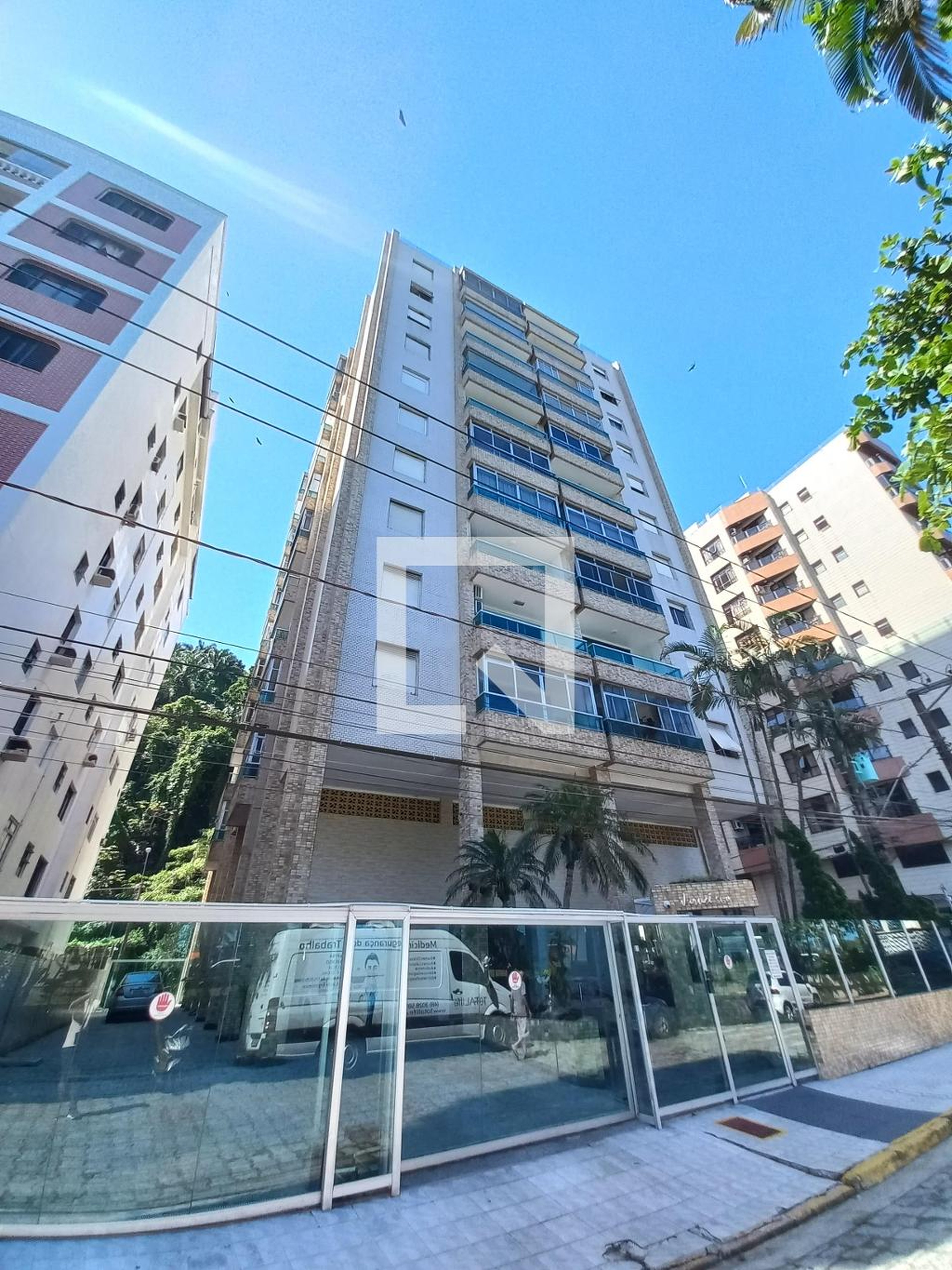 Fachada do Prédio Condomínio Jurucê