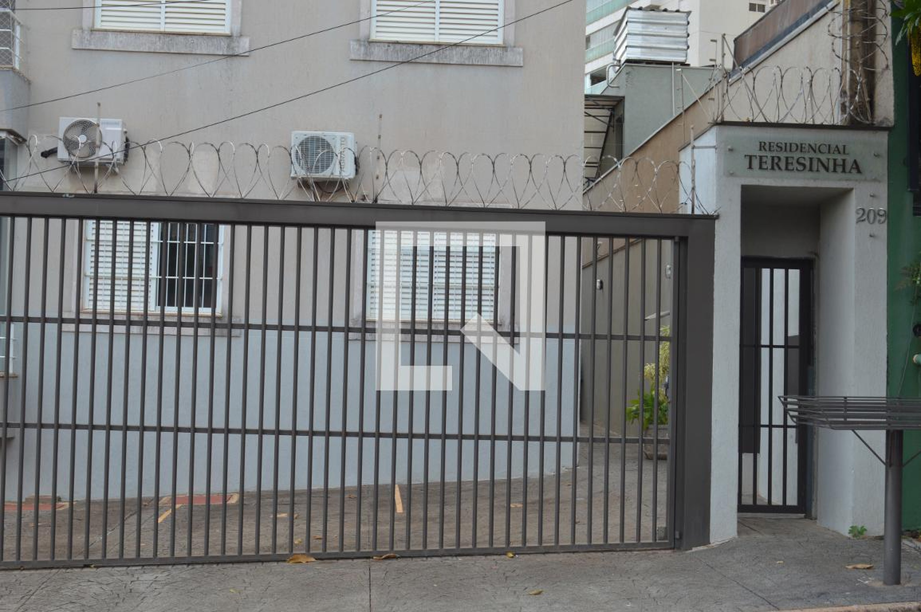 Fachada do Prédio Condomínio em Rua Magid Antônio Calil, 209