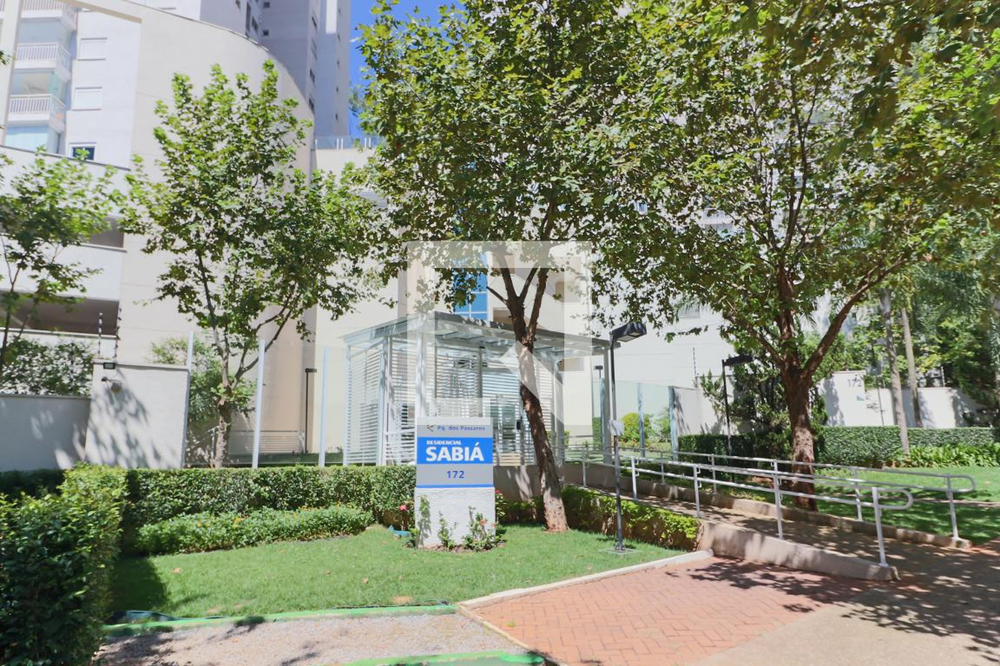 Fachada Condomínio Parque dos Passaros