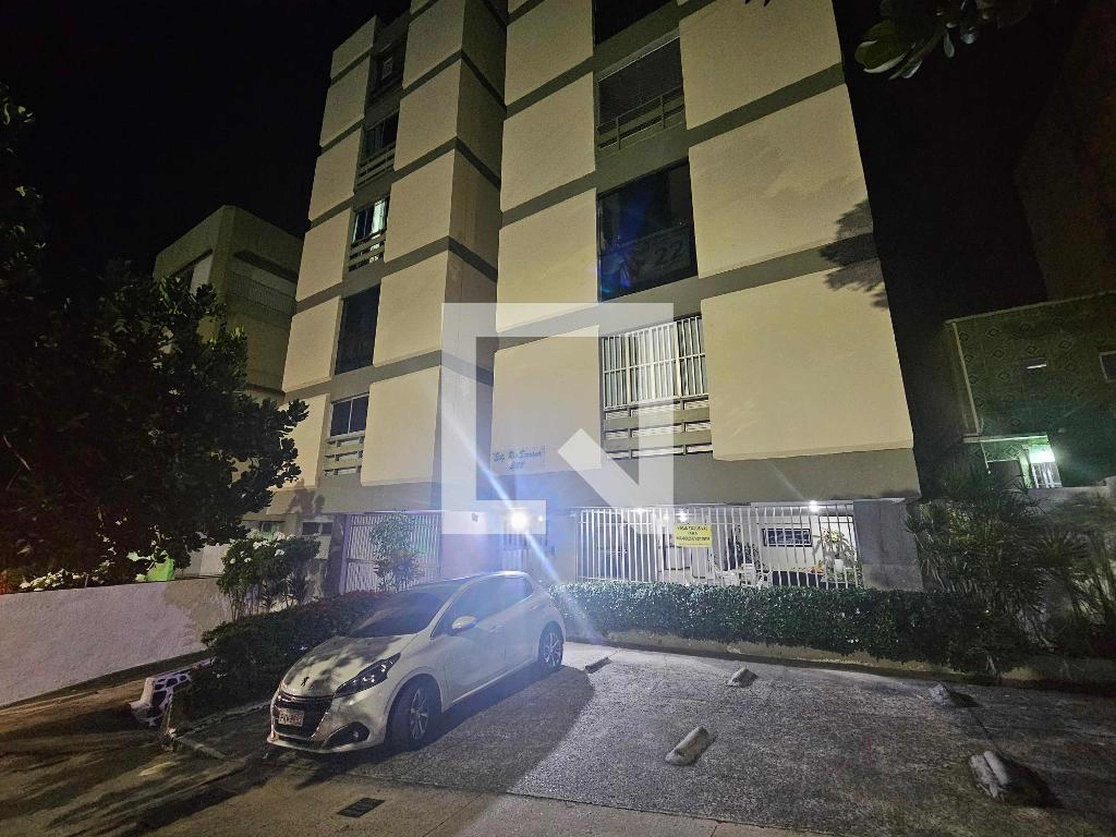 Fachada Edifício Rio Serrano