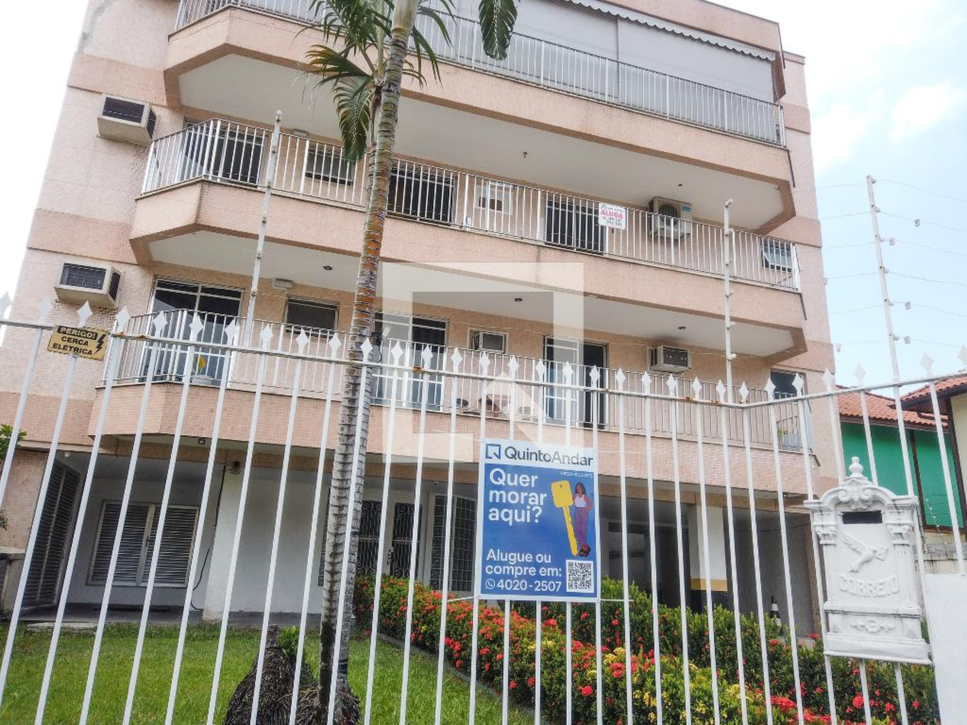 Fachada Condomínio em Rua Caniú, 309