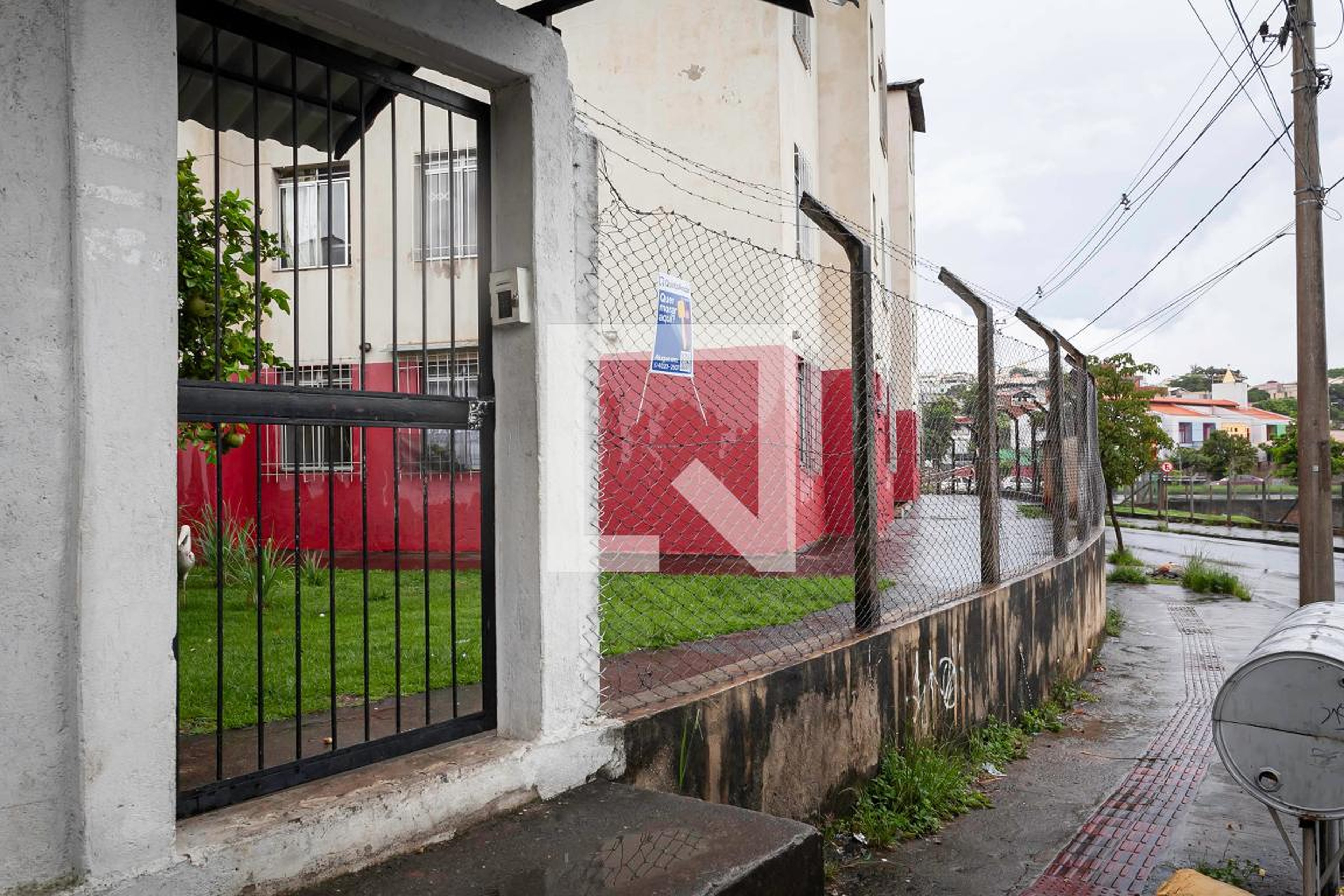 Fachada Condomínio em Avenida Universo, 20