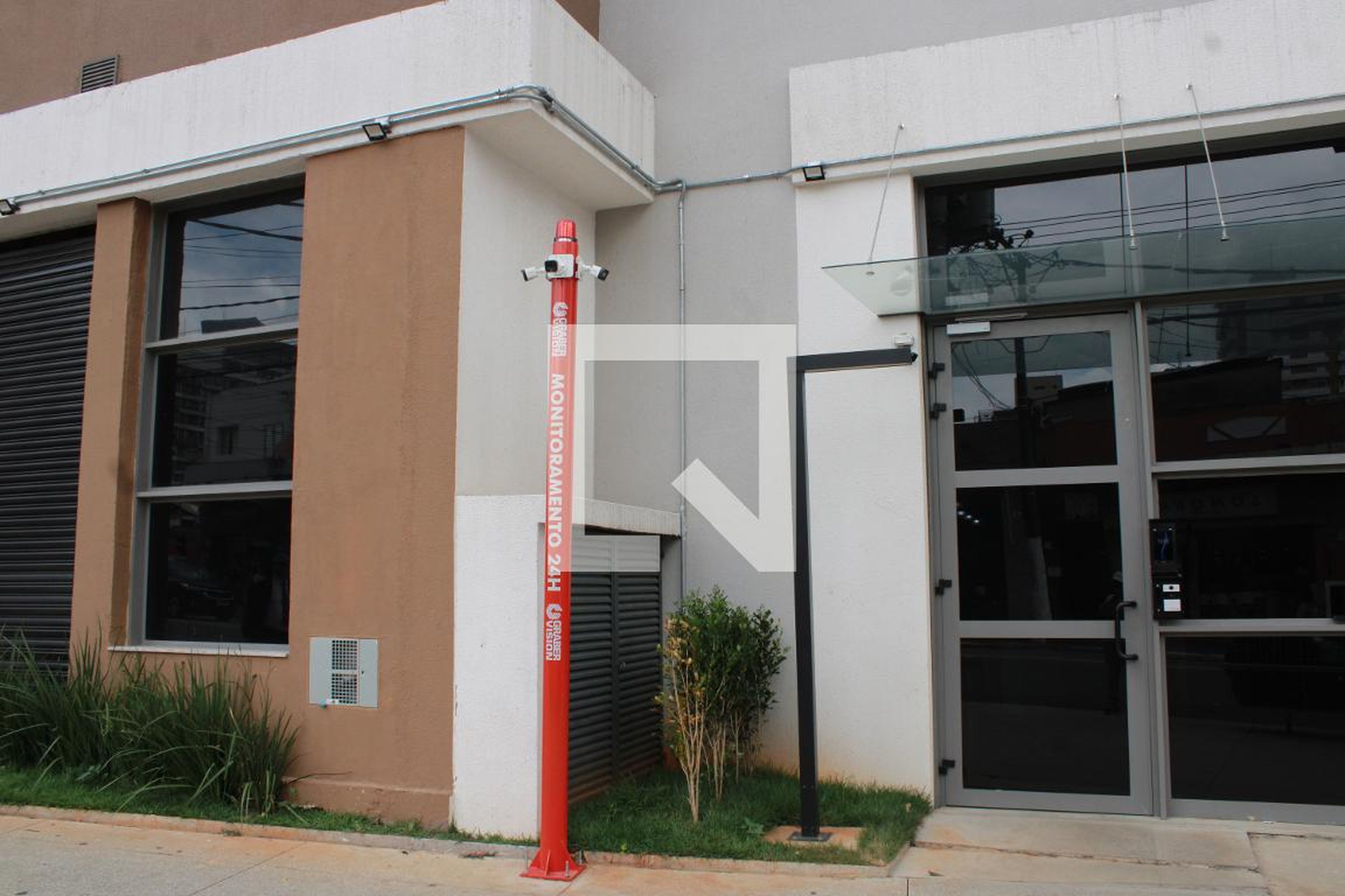 Fachada Condomínio Smart Studios Santa Cruz