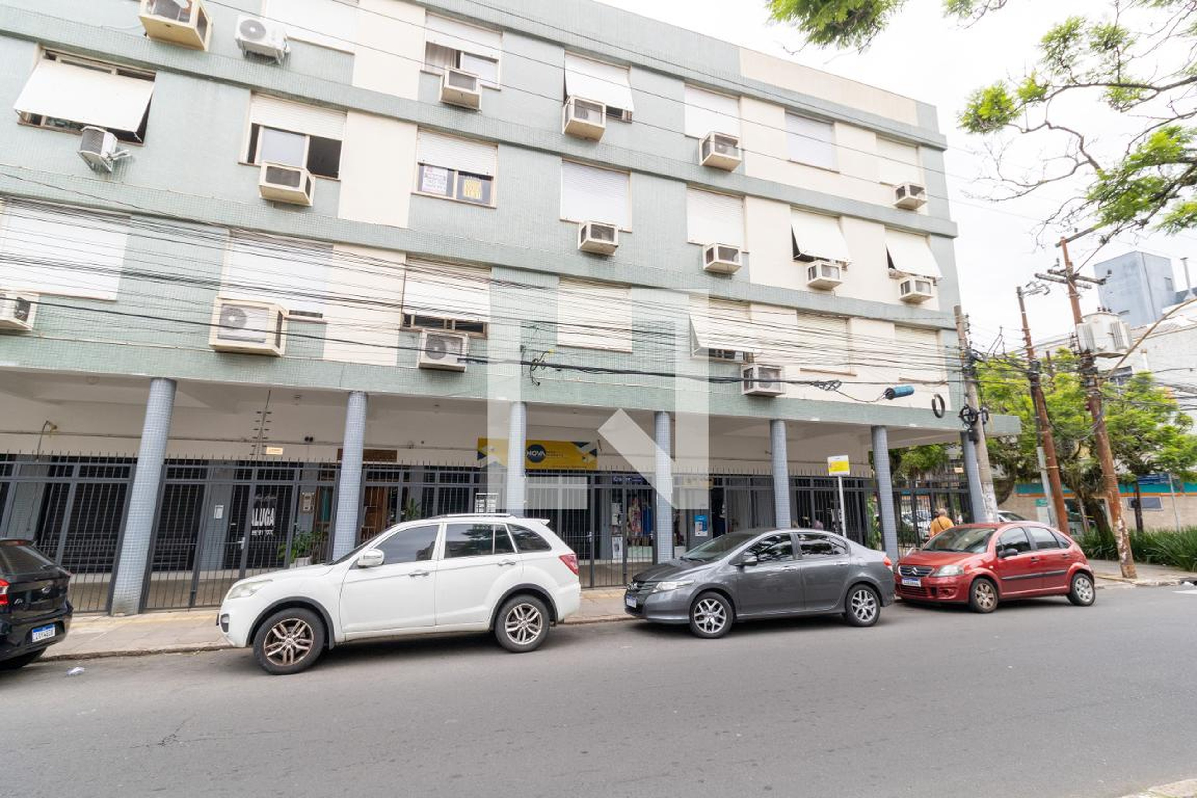 Fachada Condomínio em Avenida Getúlio Vargas, 690