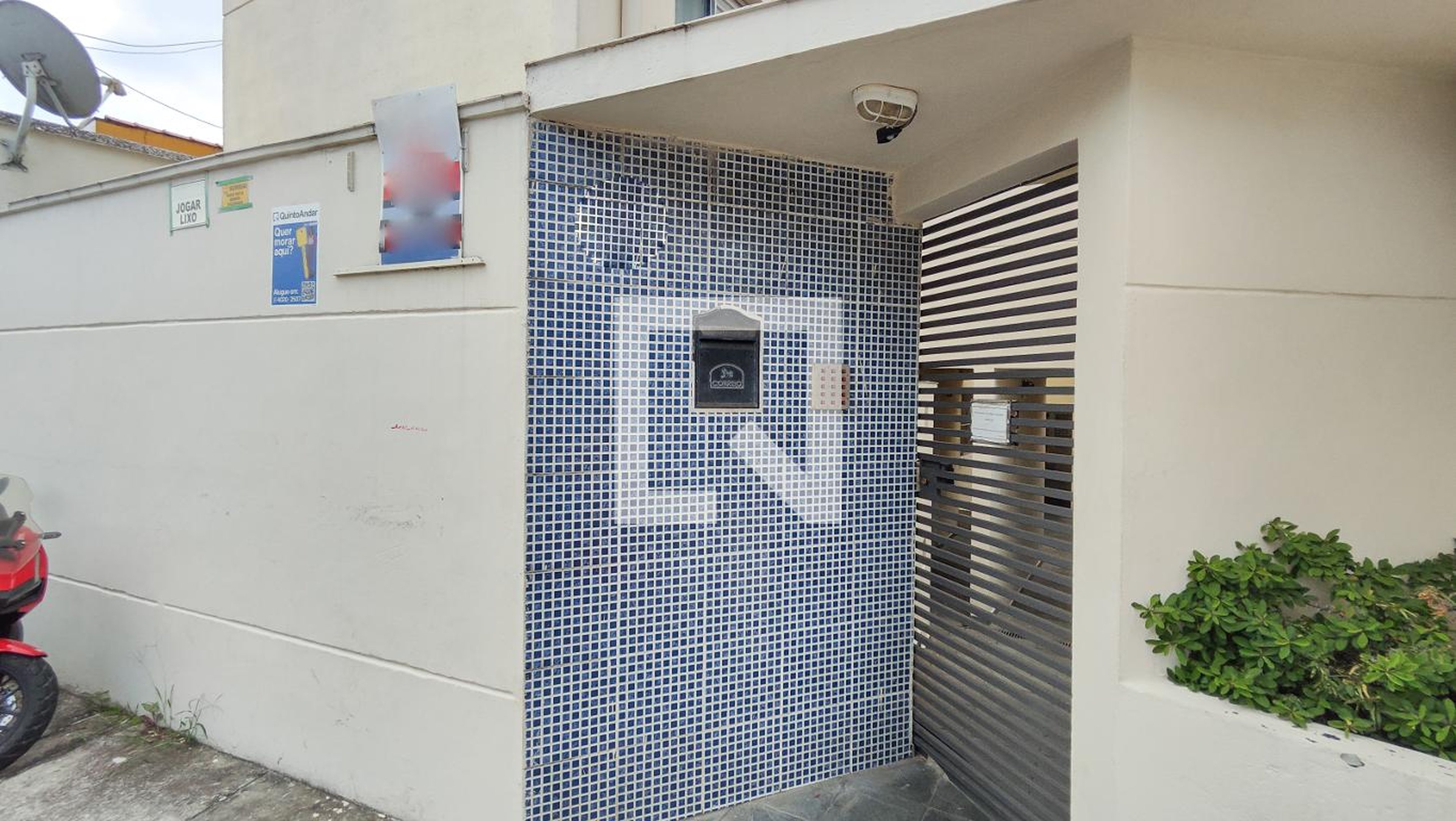 Fachada do Prédio Condomínio em Rua João Burjakian, 321