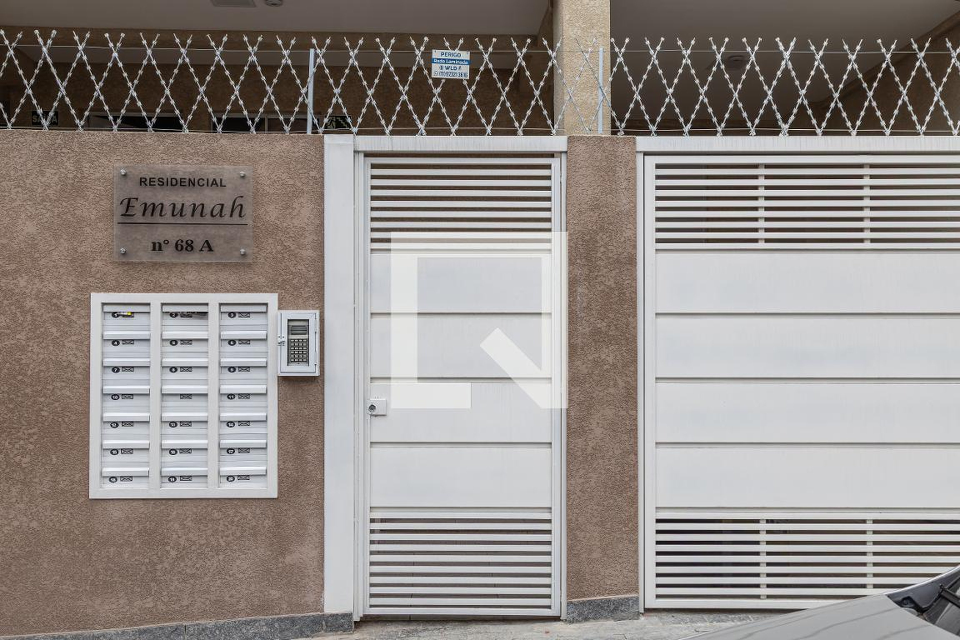 Fachada Condomínio em Rua Charim, 68