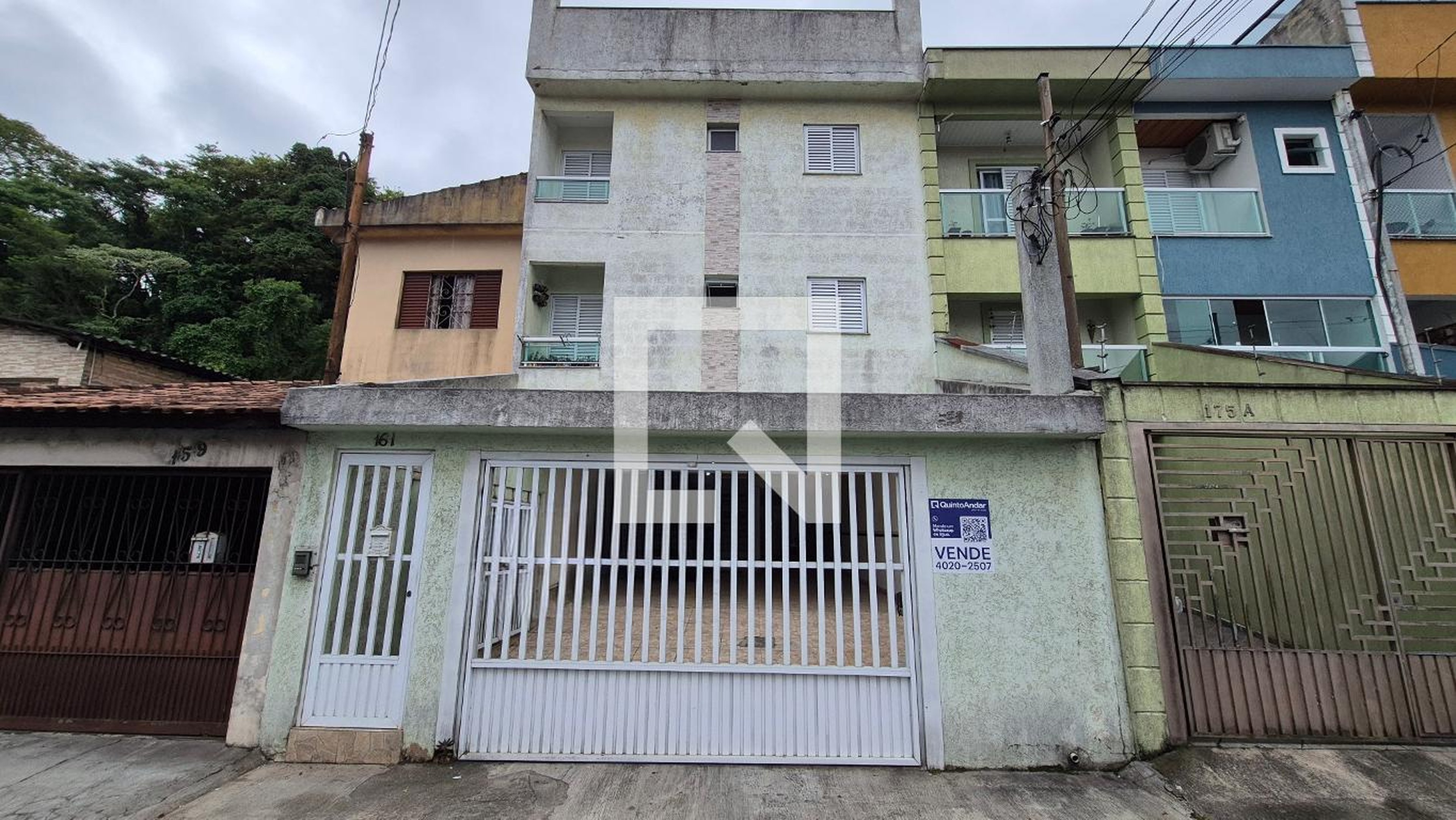 Fachada Condomínio em Rua Bernardo Guimarães, 161