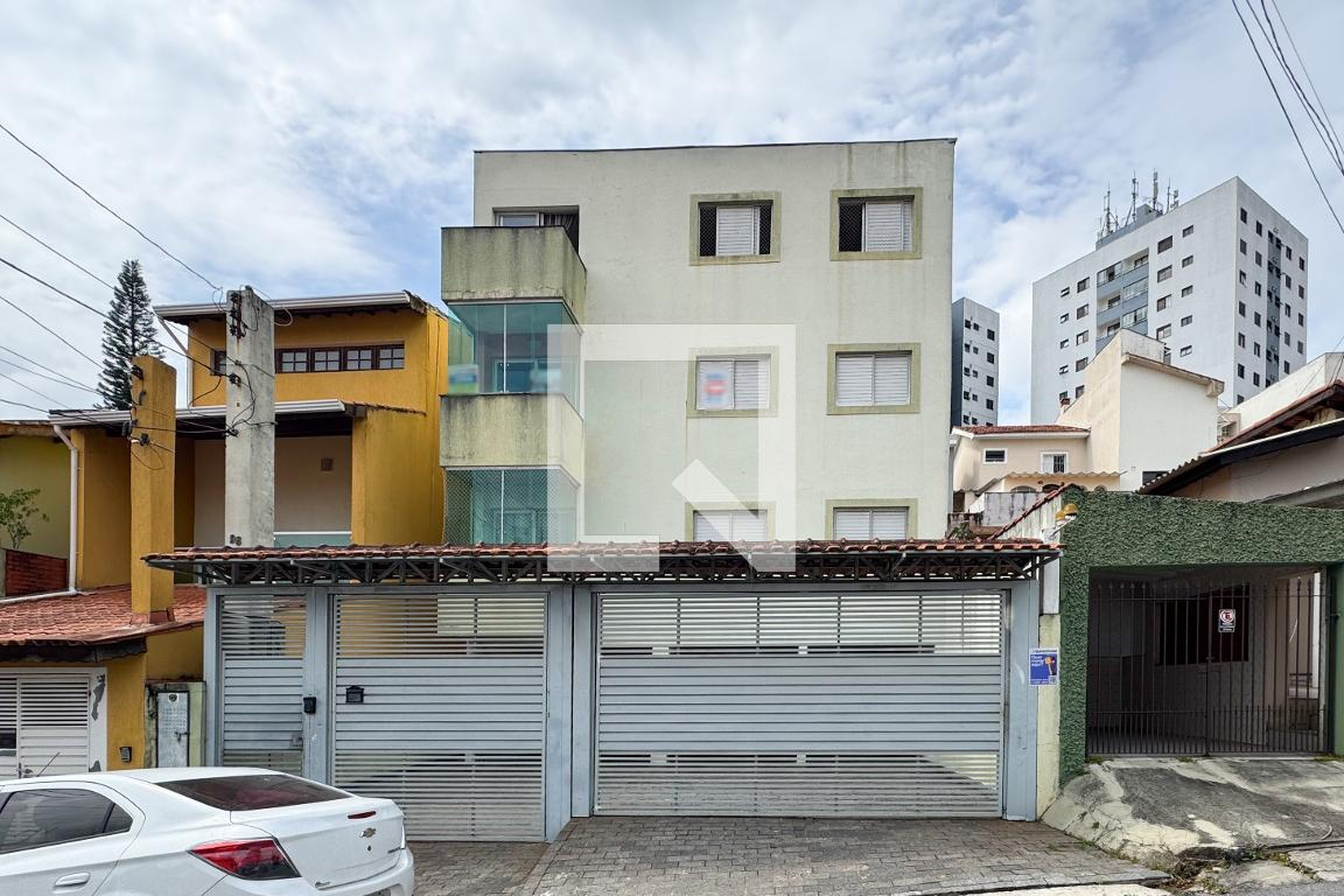 Fachada Condomínio em Rua Progresso, 98