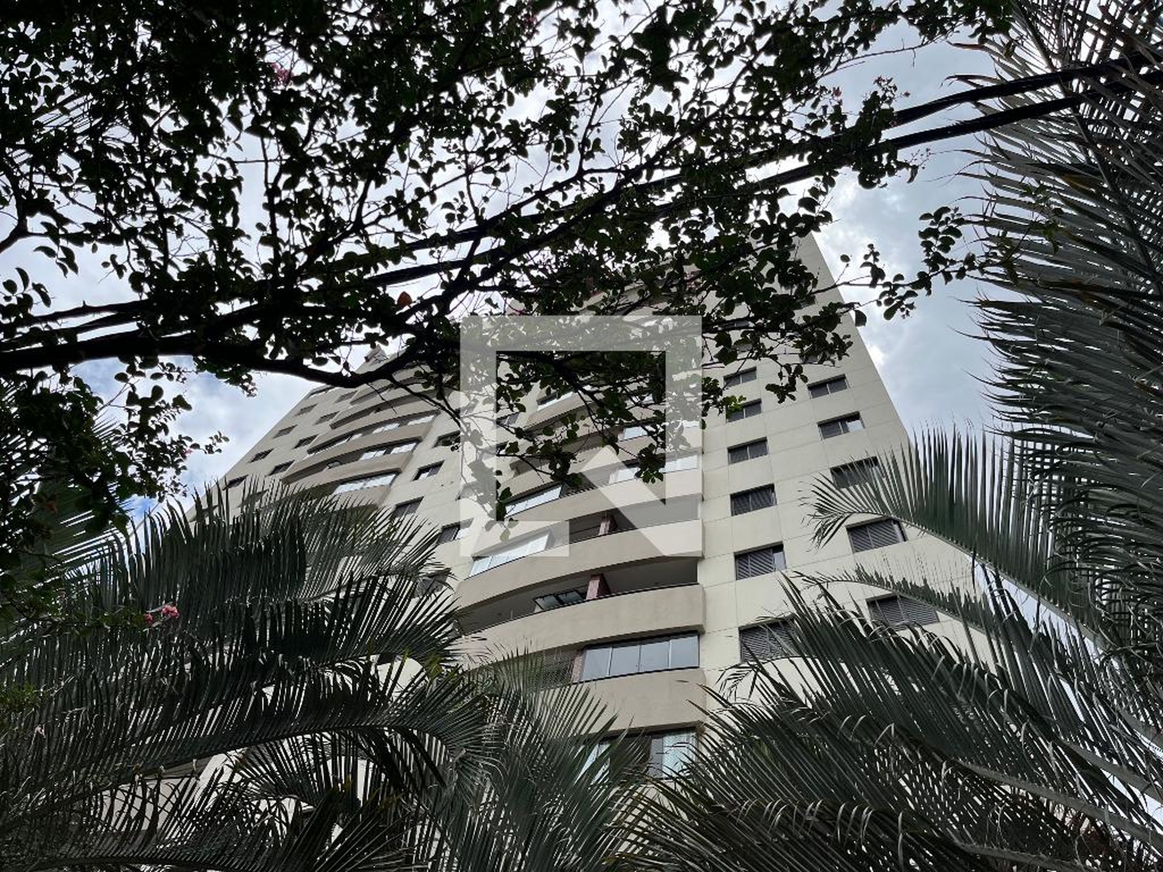 Fachada do Prédio Edifício First Class Pompéia