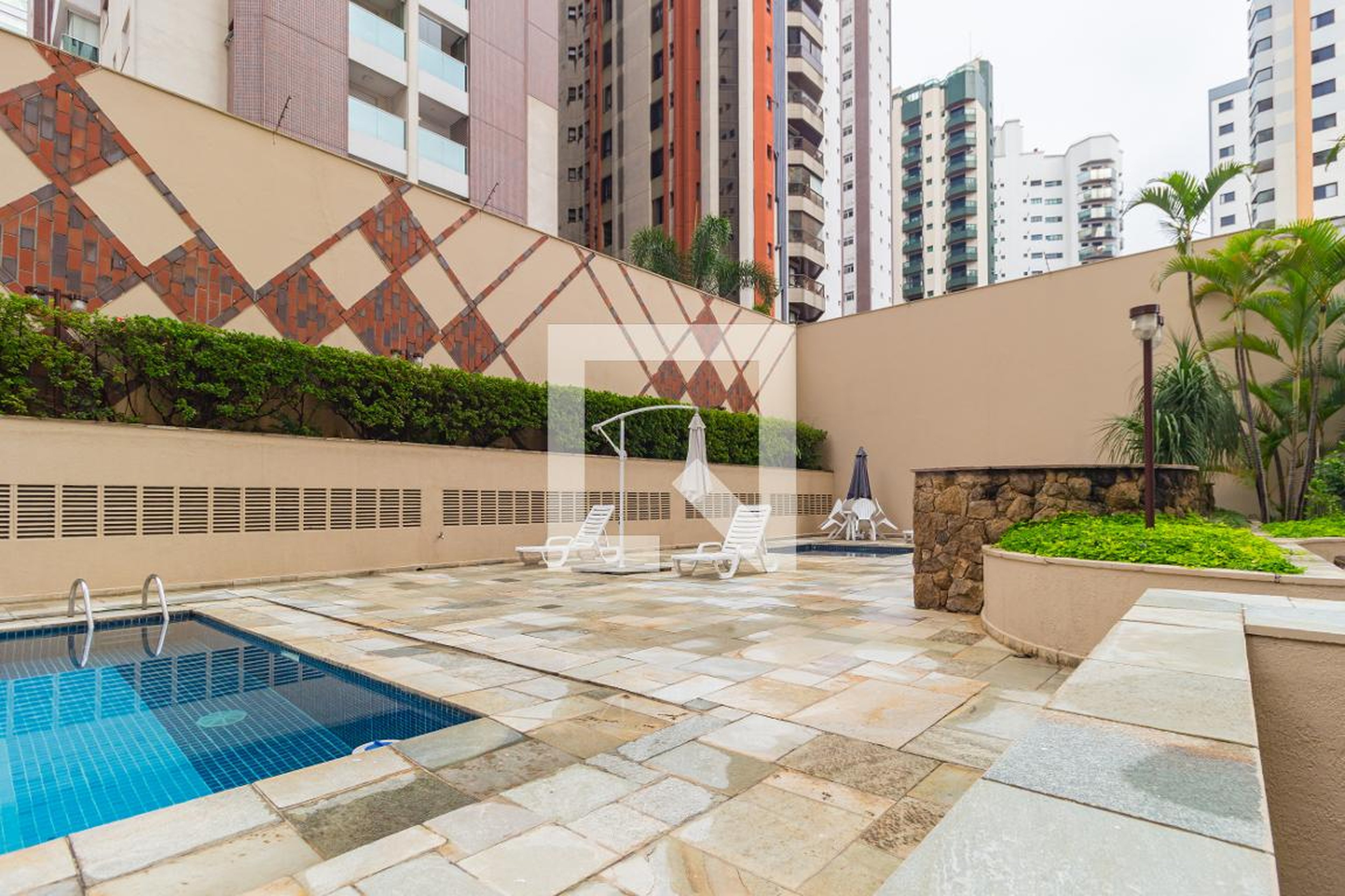 Piscina - Edifício Iporanga