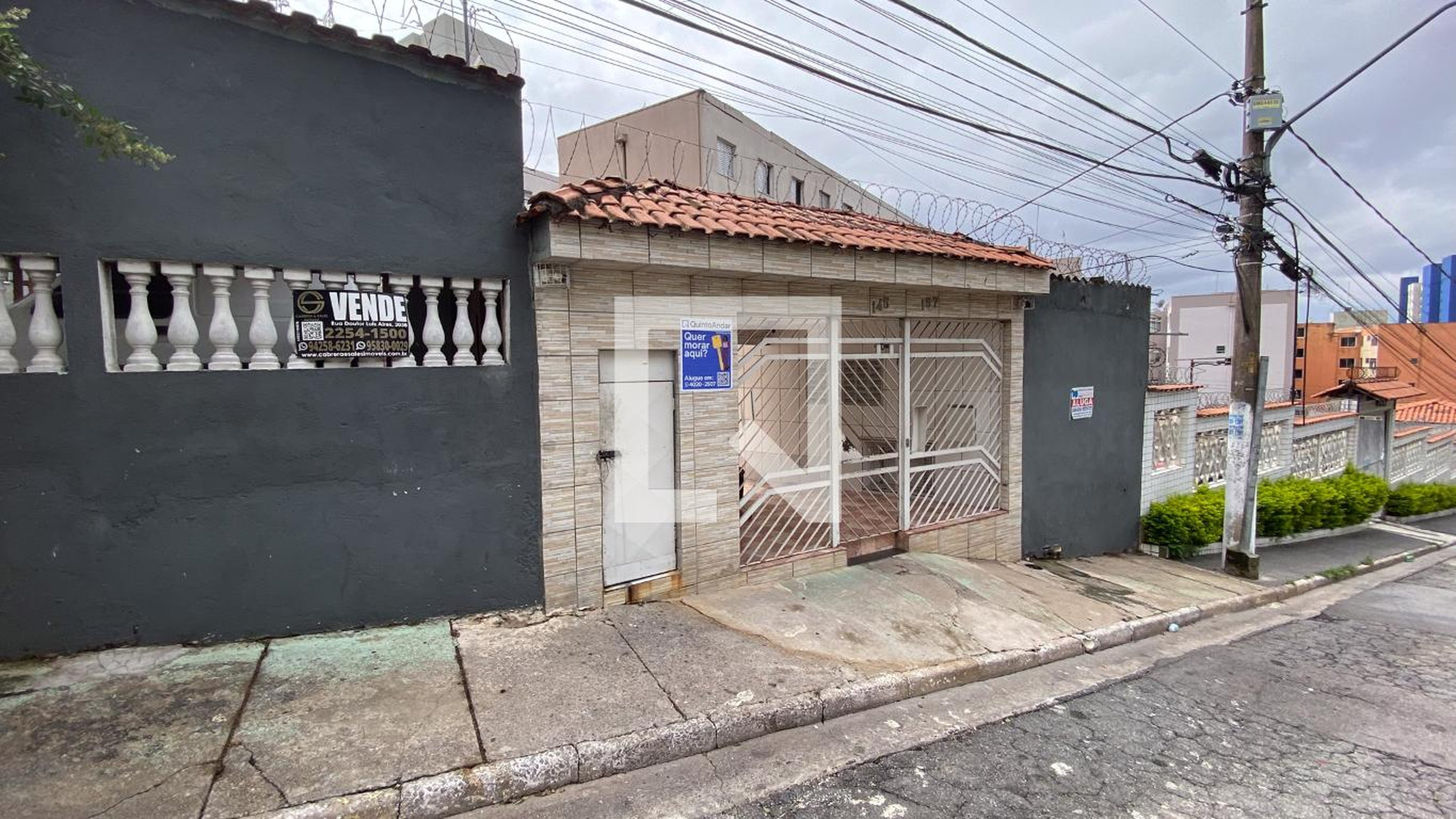 Fachada Condomínio em Rua Davi Banderali, 145