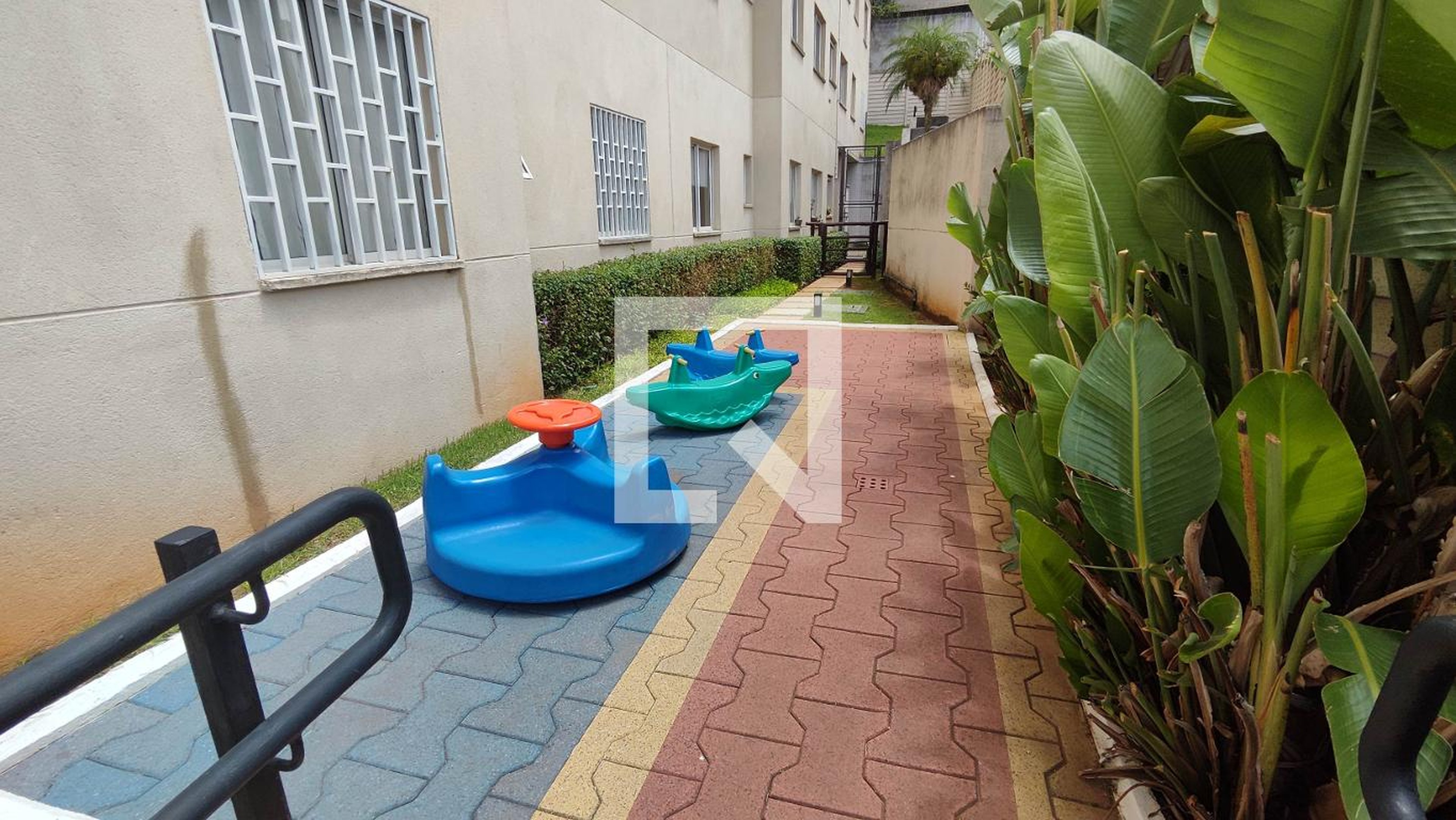 Playground - Paes Landim