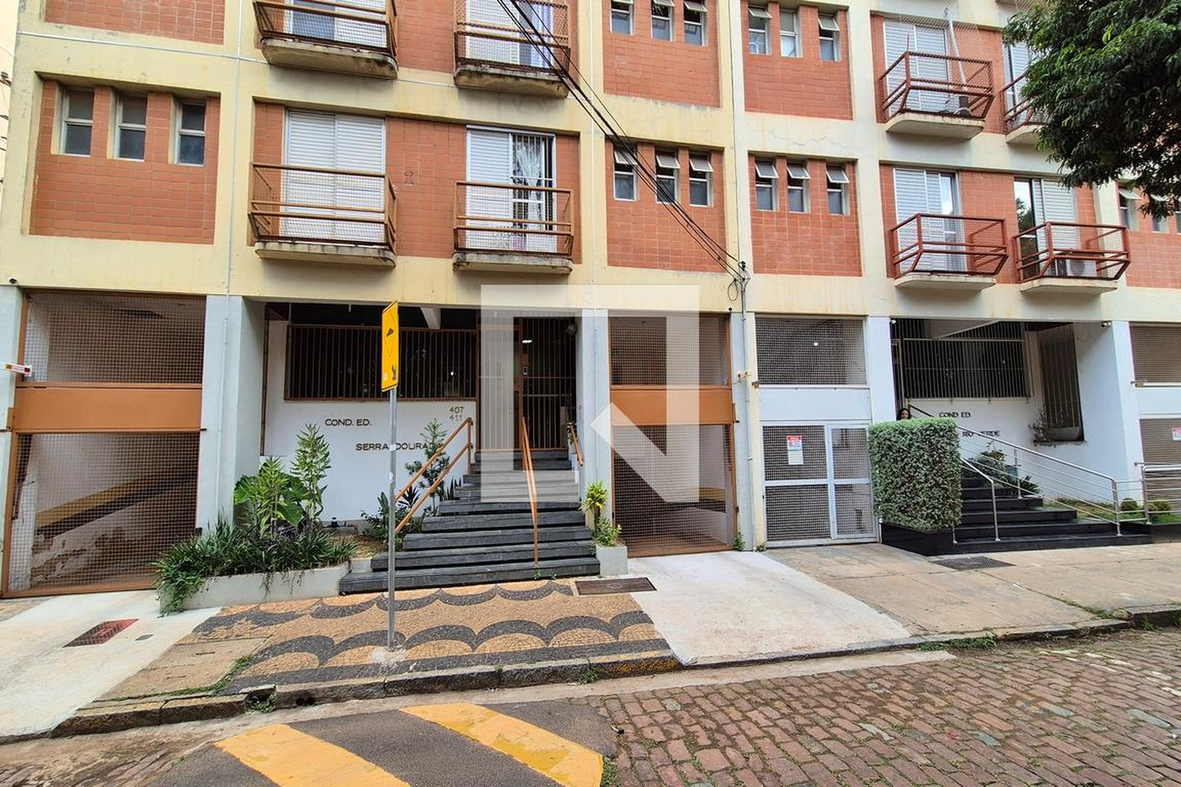 Fachada do Prédio Condomínio em Rua Culto à Ciência, 407