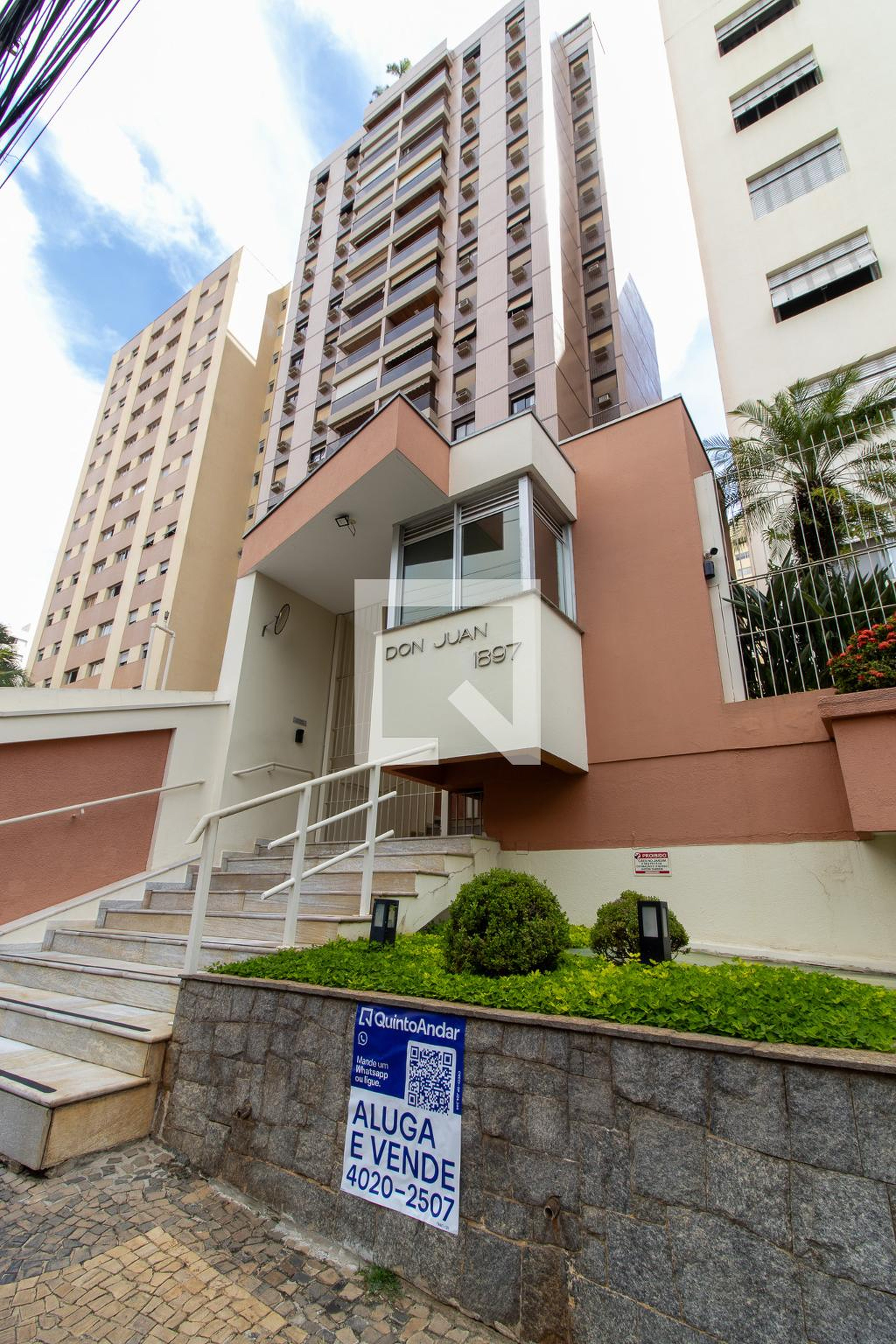 Fachada Condomínio em Avenida Dona Libânia, 1897