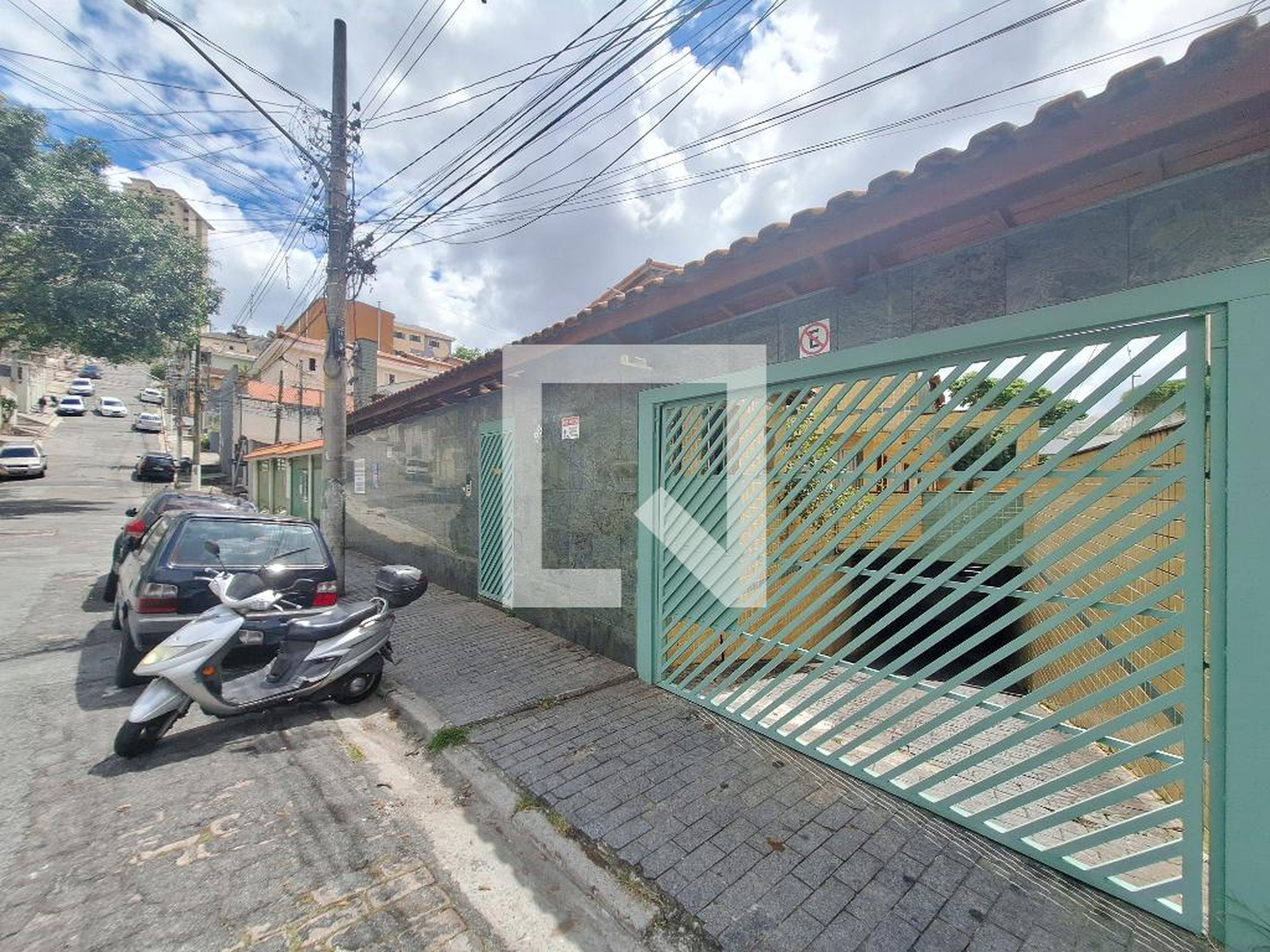 Fachada Condomínio em Rua Maria José Pomar, 95