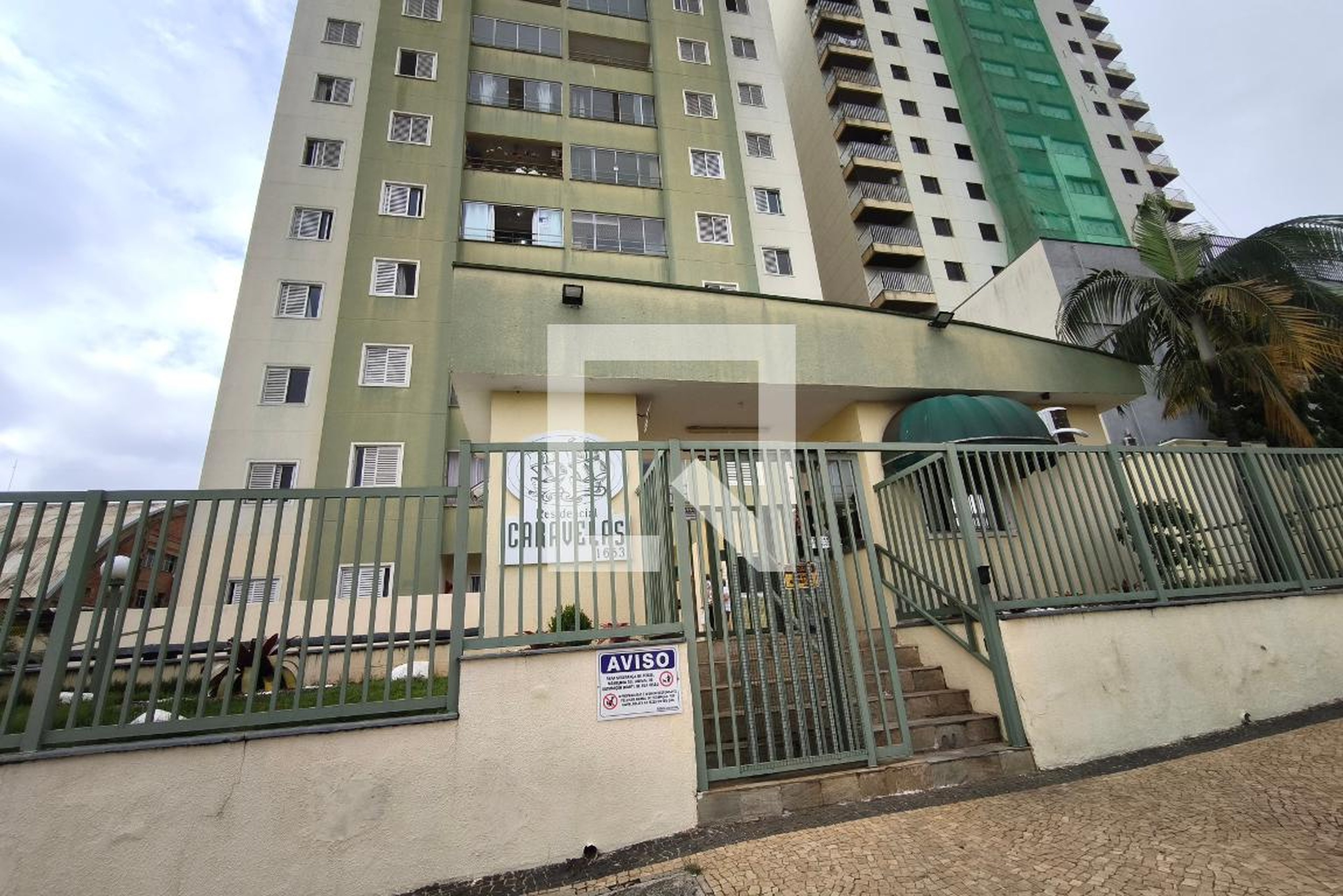 Fachada do Condomínio Condomínio em Avenida João Batista Morato do Canto, 1563