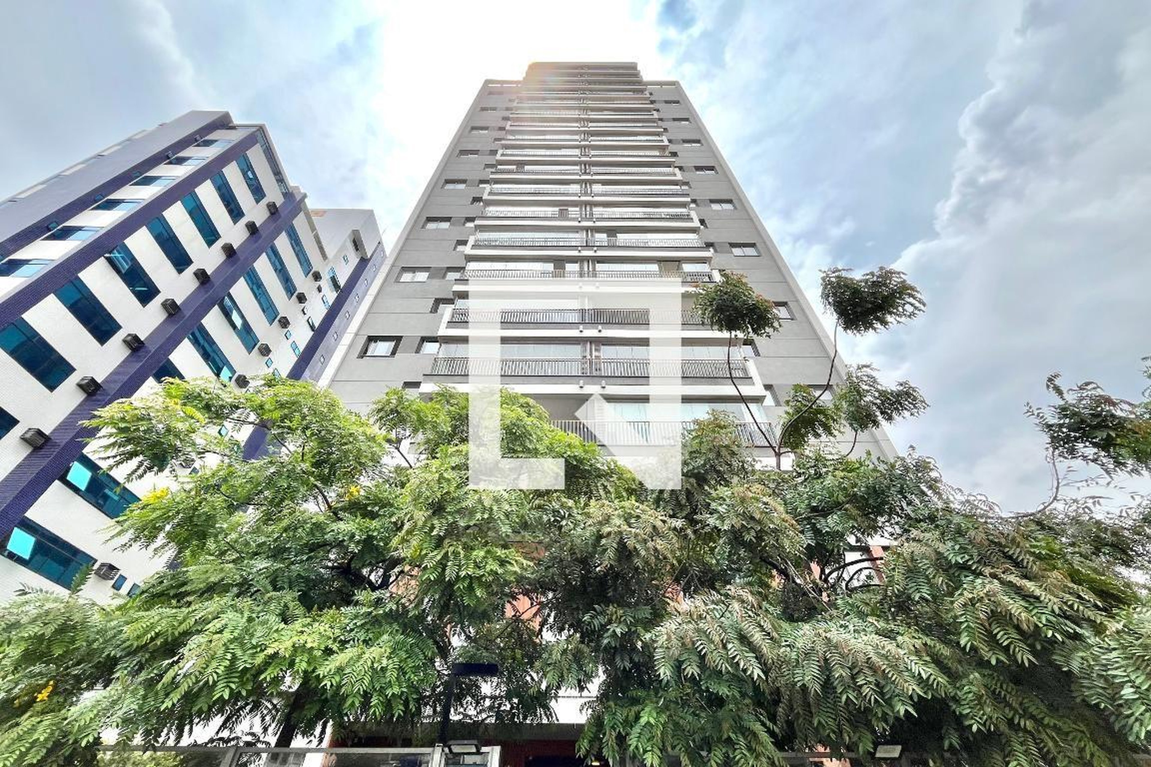 Fachada Condomínio em Rua Doutor Samuel Porto, 343