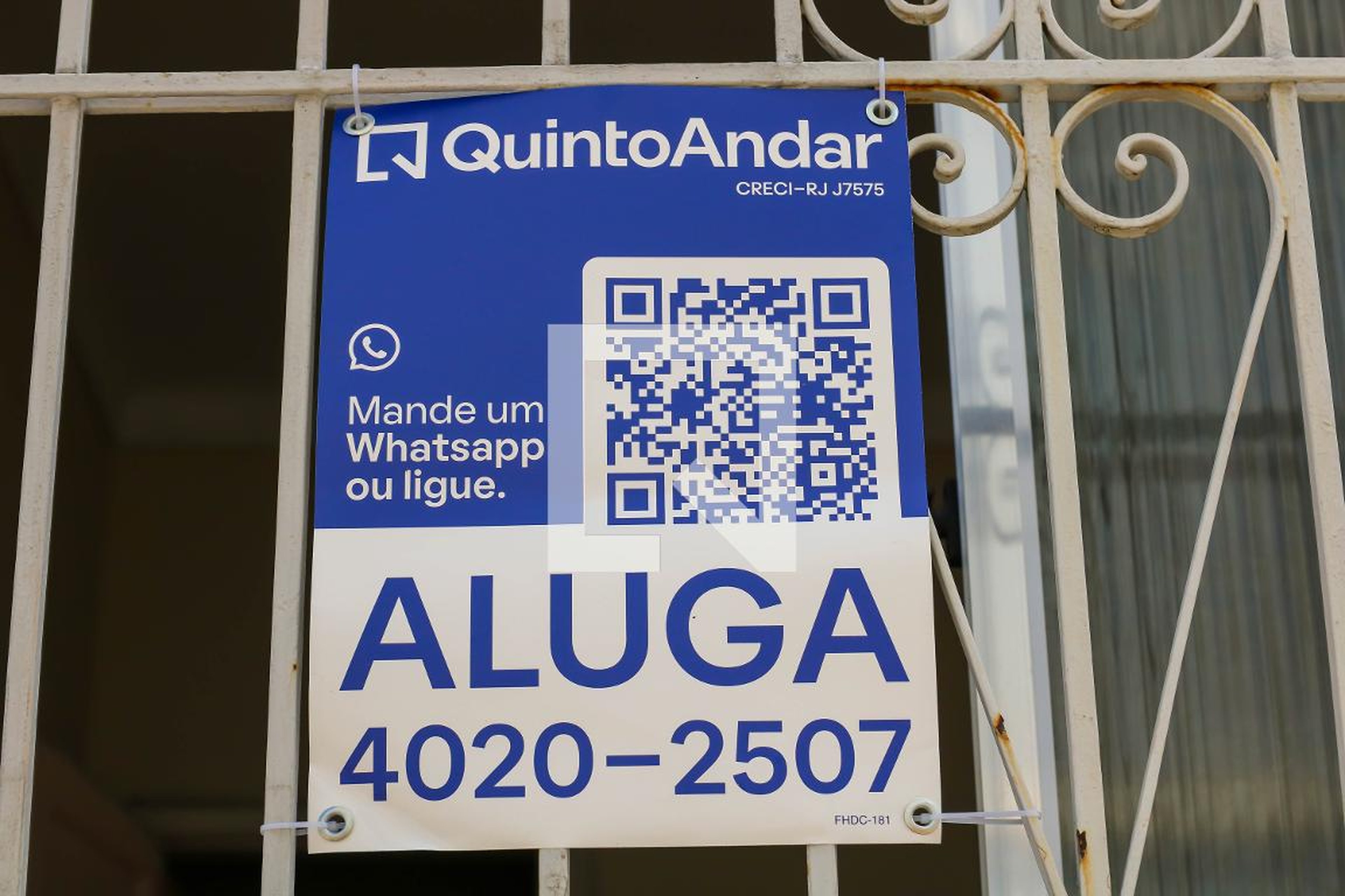 Fachada Condomínio em Rua José Bonifácio, 266