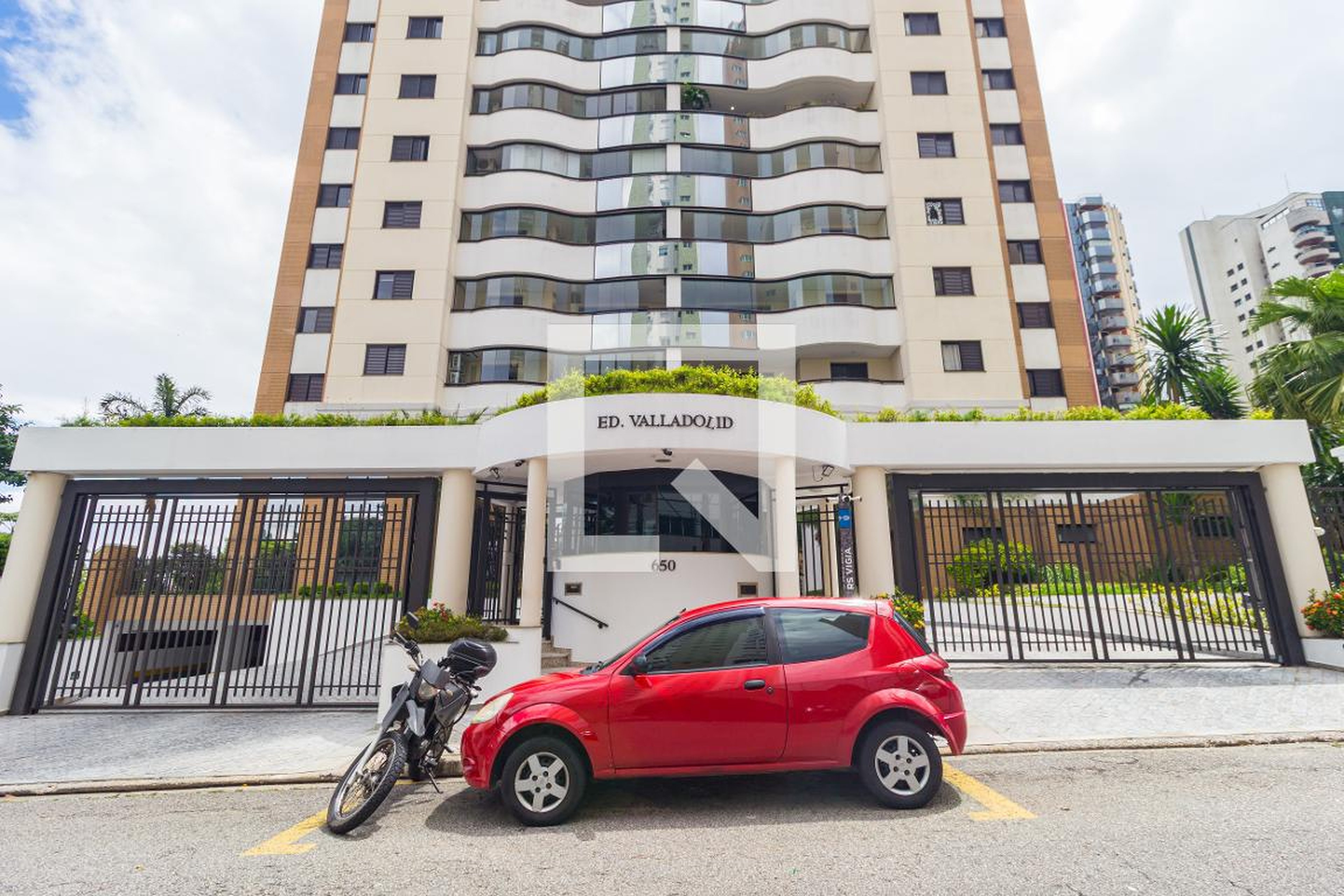 Fachada Condomínio Valladolid