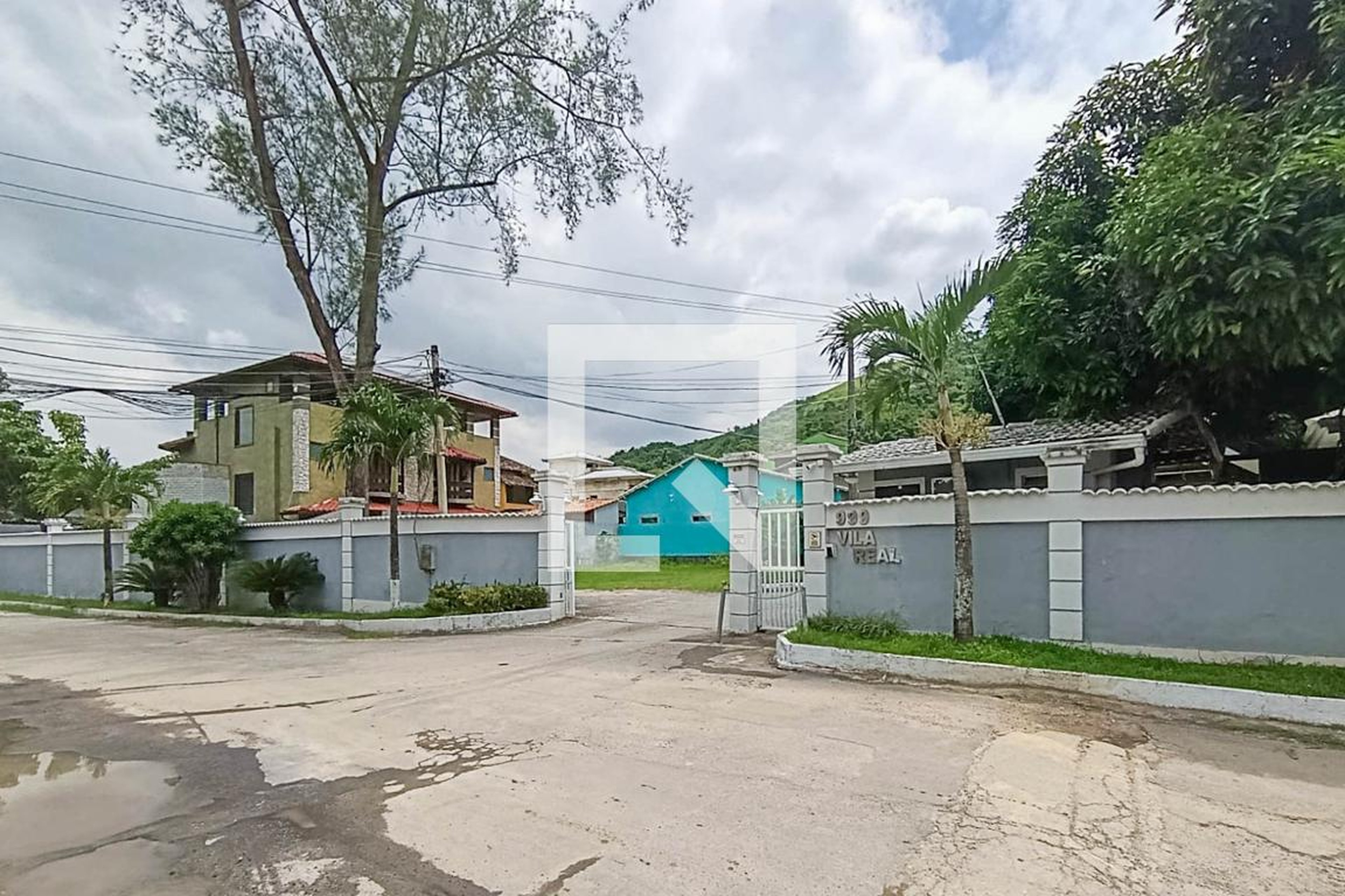 Fachada do condomínio Condomínio em Estrada do Lameirão Pequeno, 0