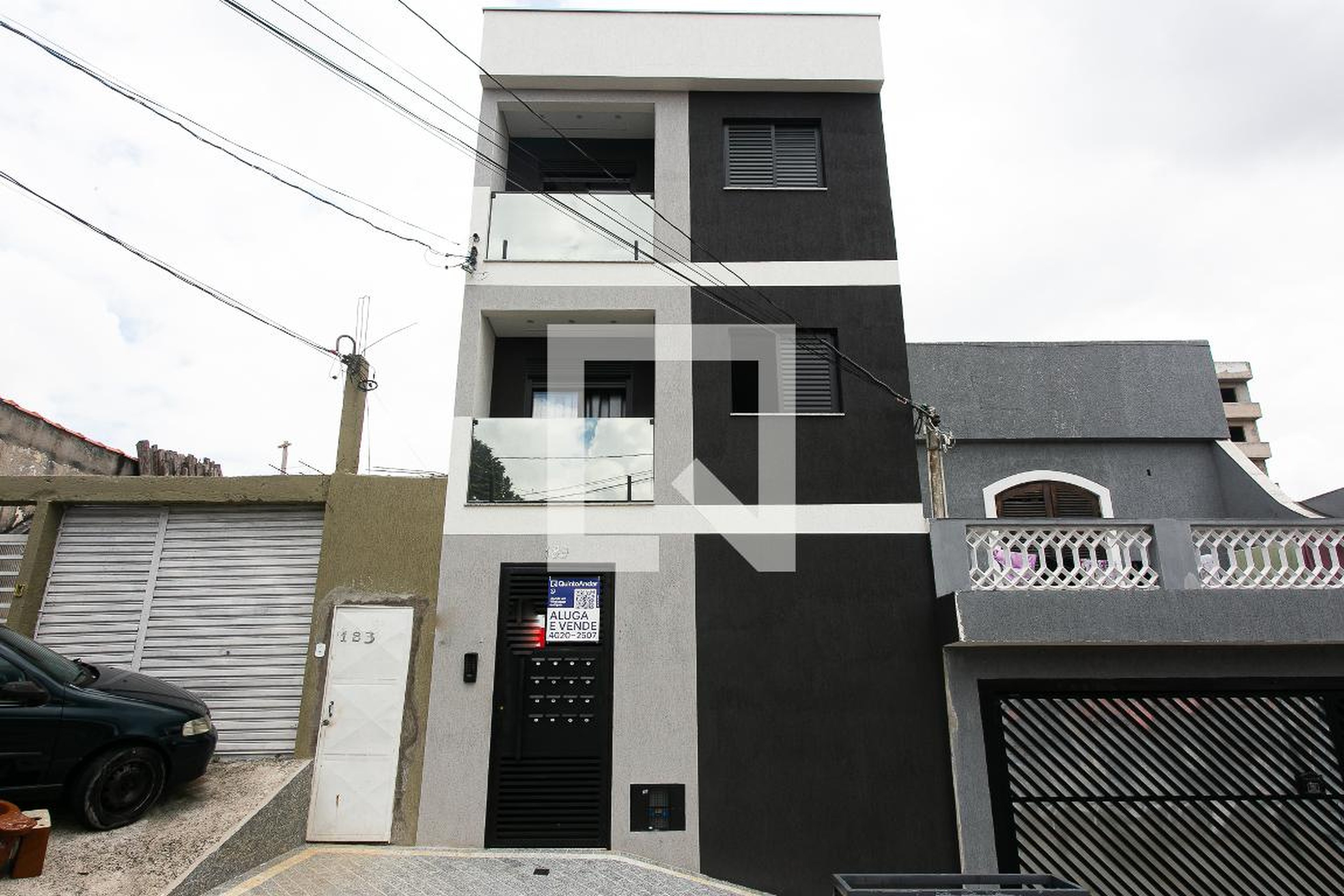 Fachada Condomínio em Rua Jaborandi, 189