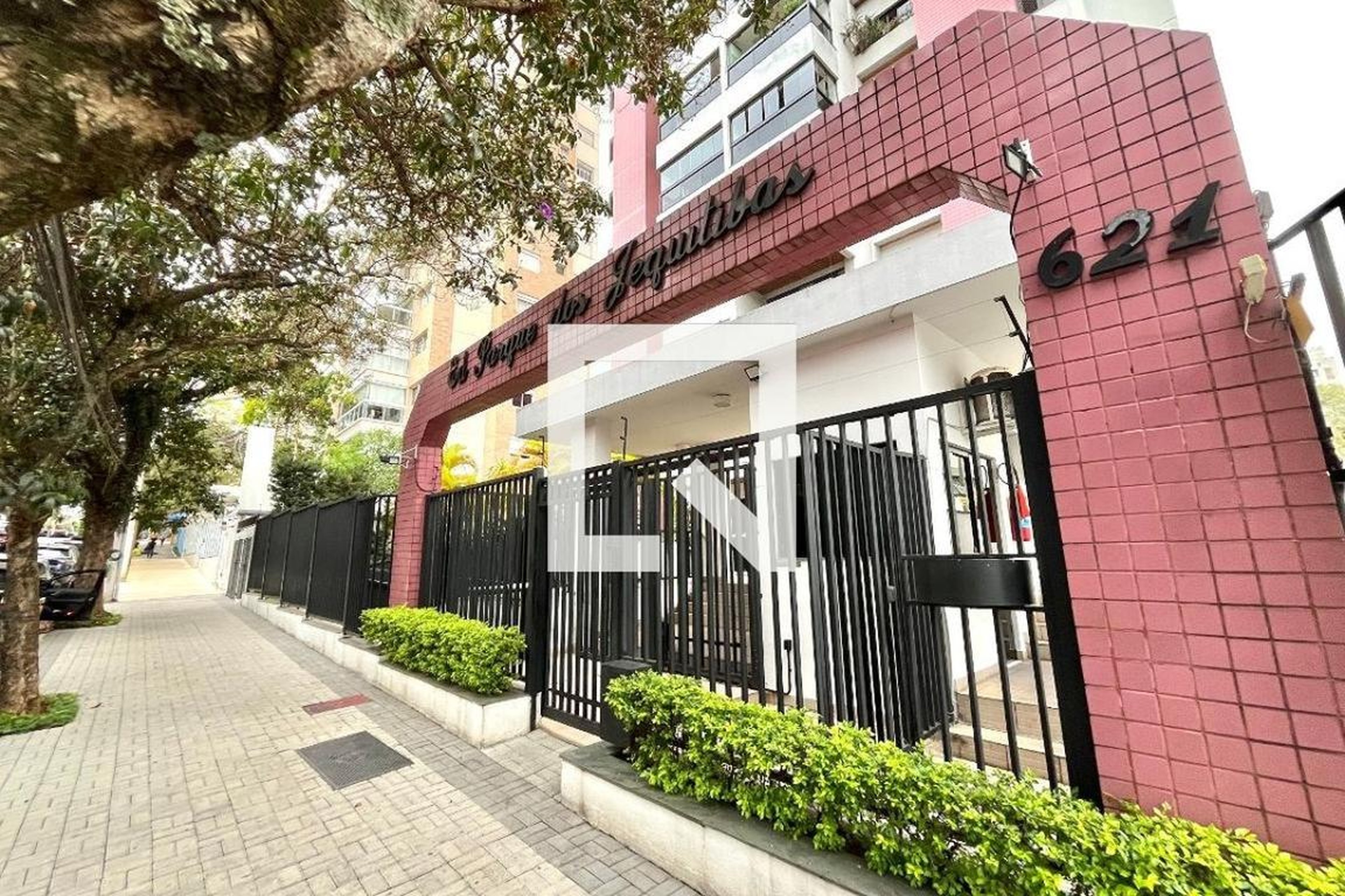Fachada Edifício Parque dos Jequitibás