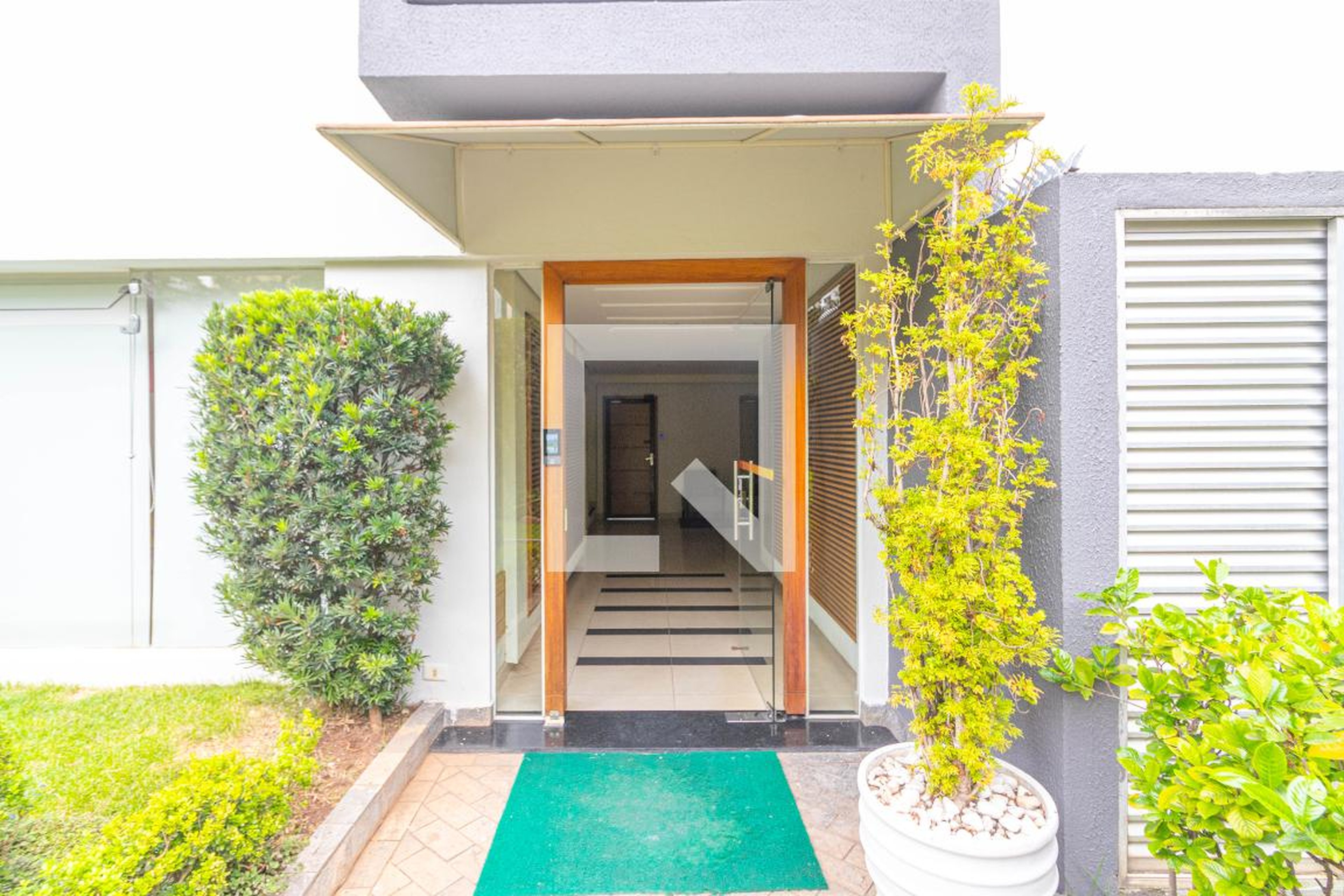 Entrada - Edifício Conde Versalhes