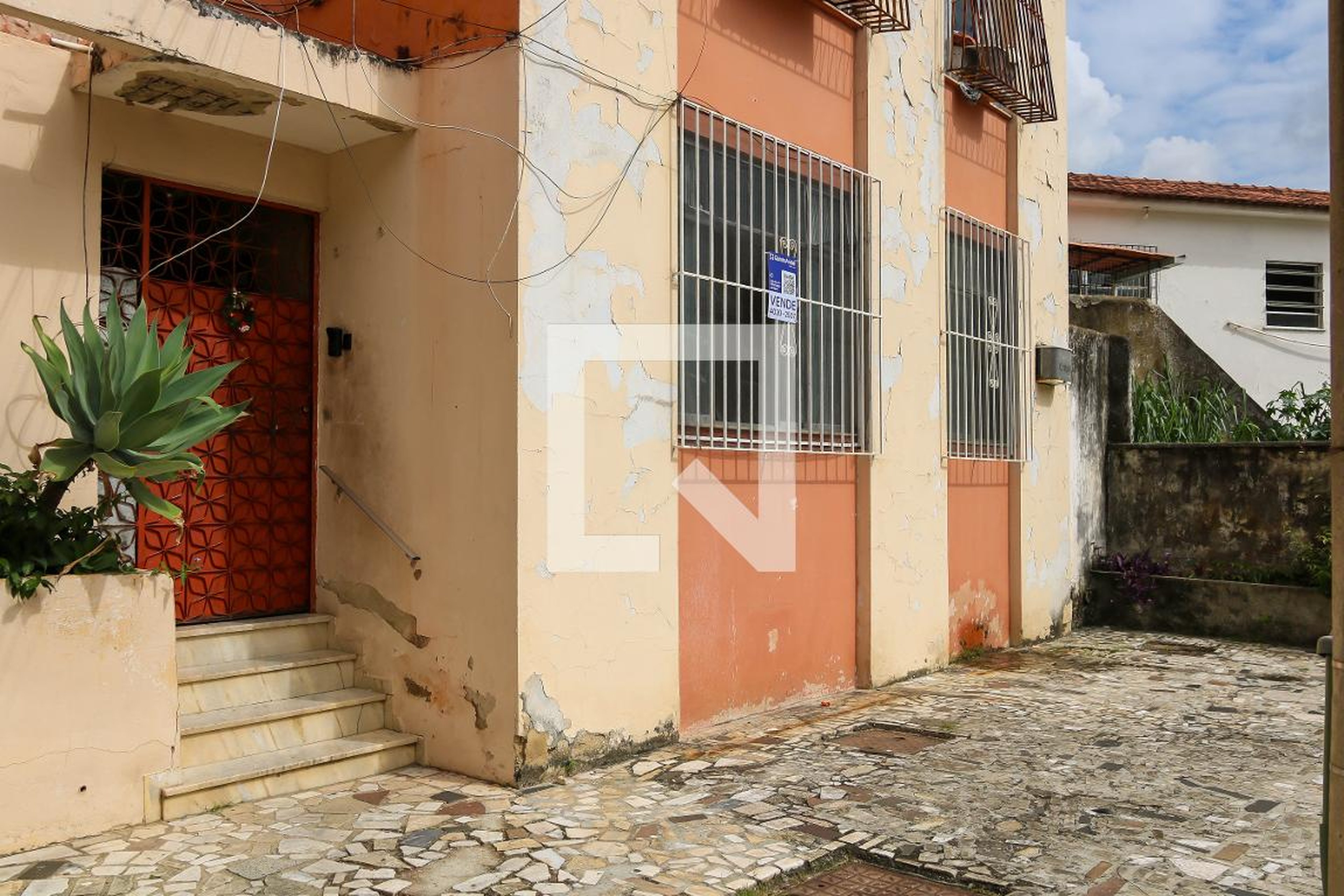 Entrada Condomínio em Rua Maria Luiza, 30