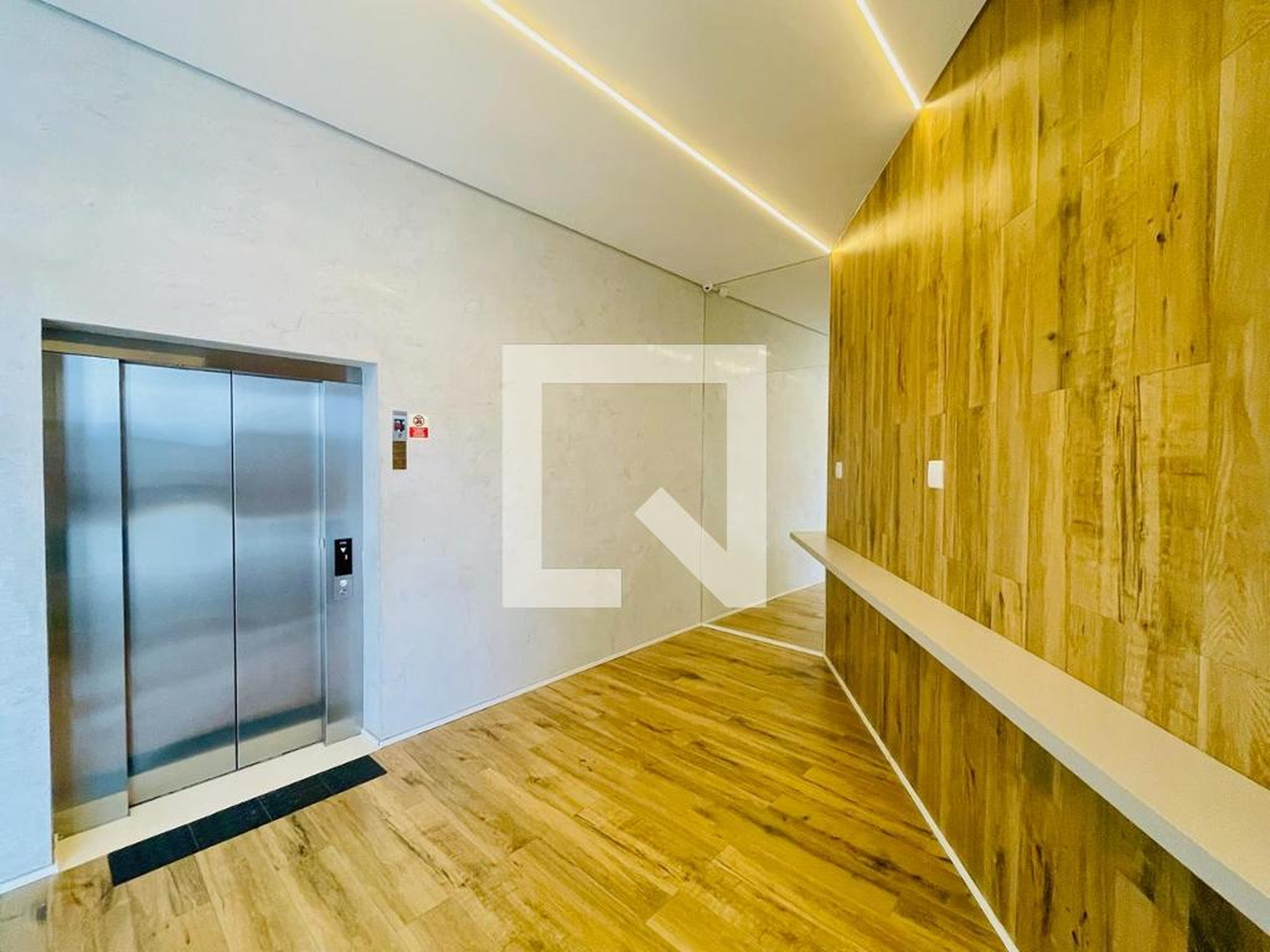 Hall - Altano  Lago dos Patos