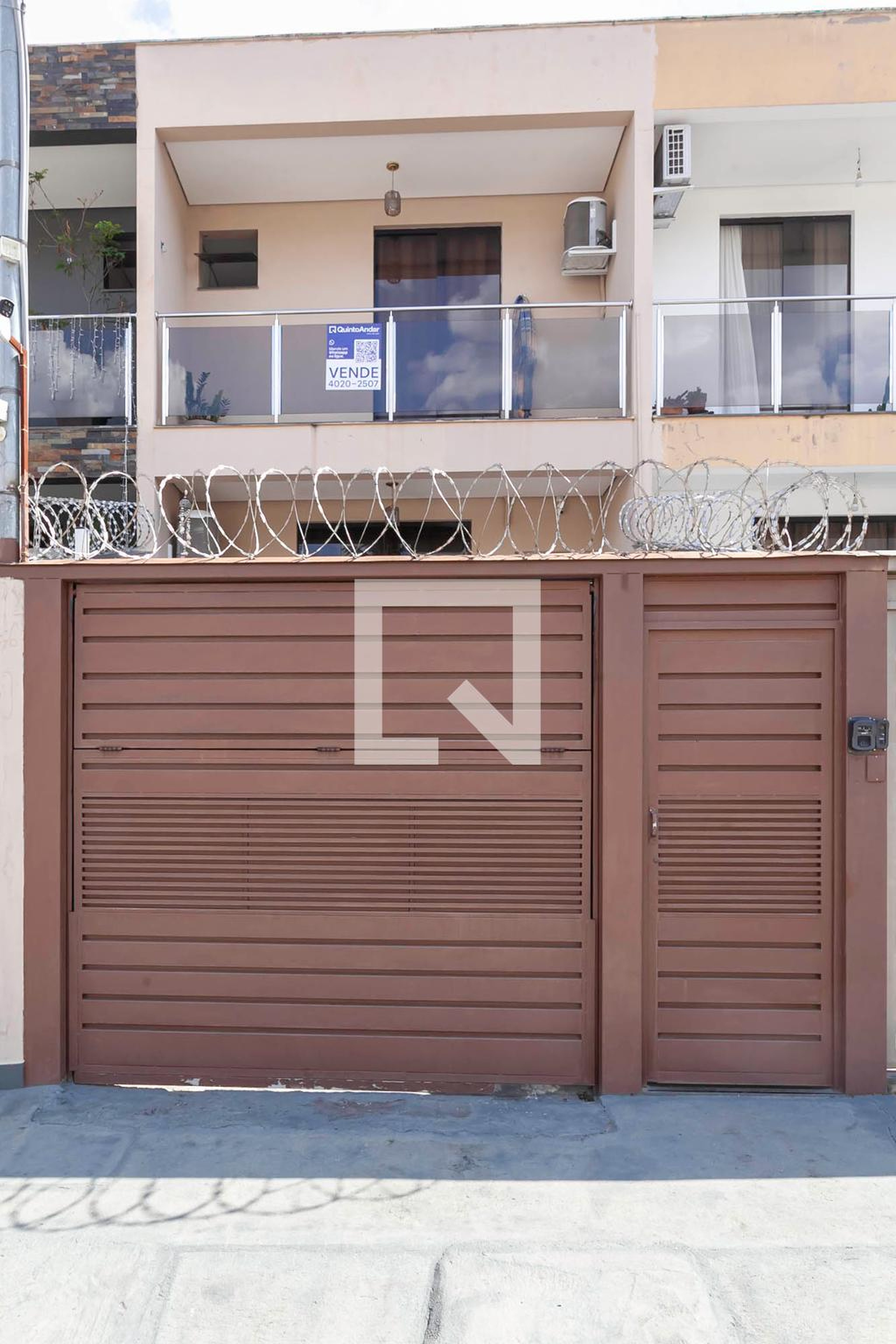 Fachada Condomínio em Rua Alvinópolis, 988