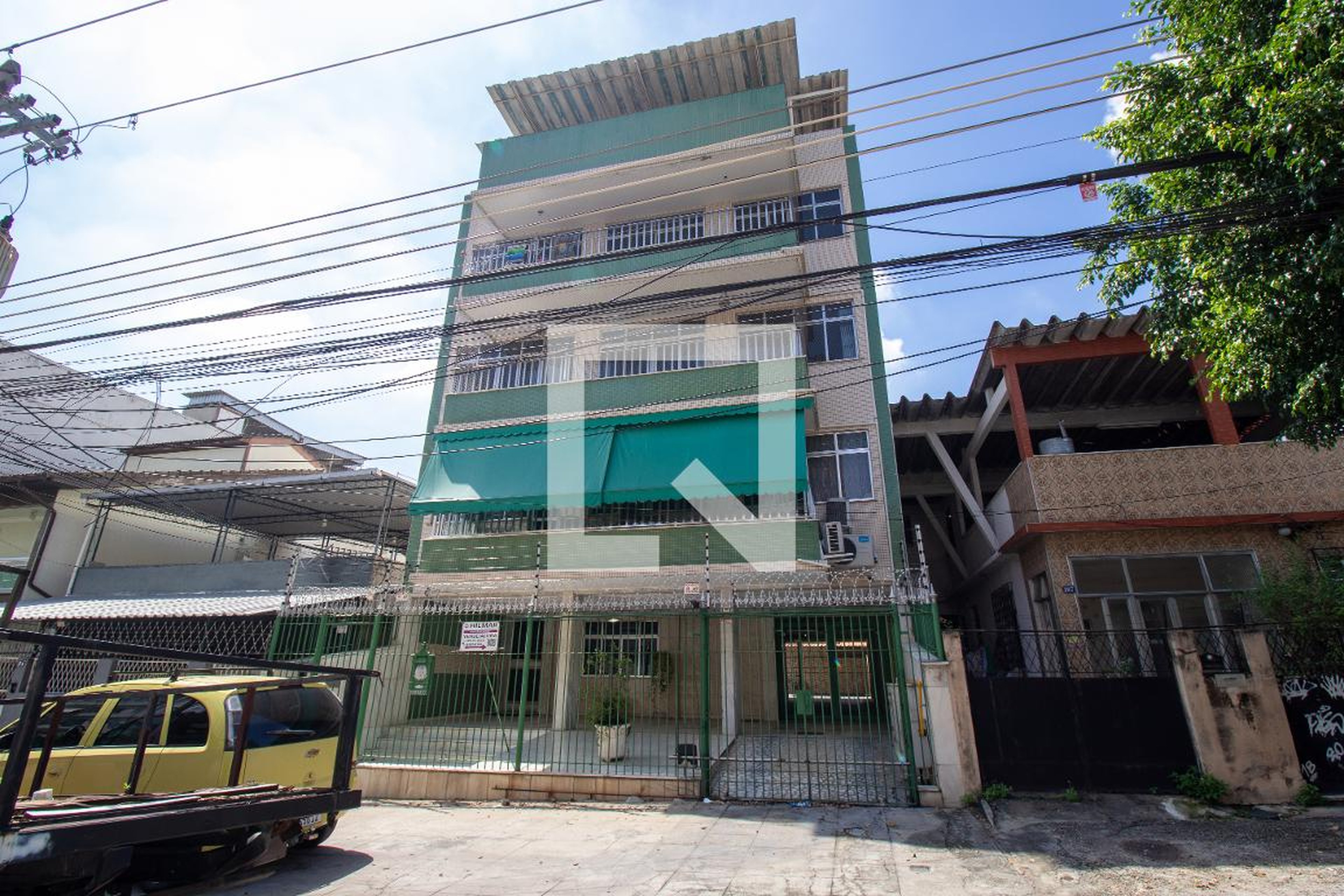 Fachada Condomínio em Rua da Inspiração, 97