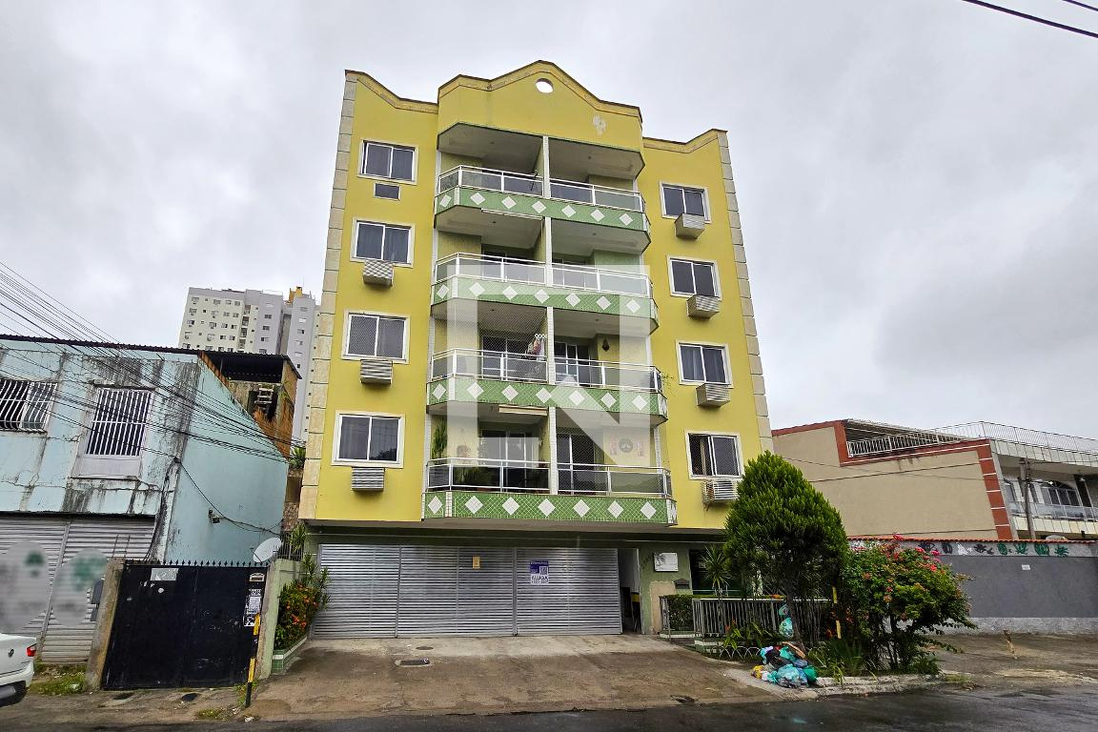 Fachada do Prédio Condomínio em Rua Doutor Jurumenha, 3706