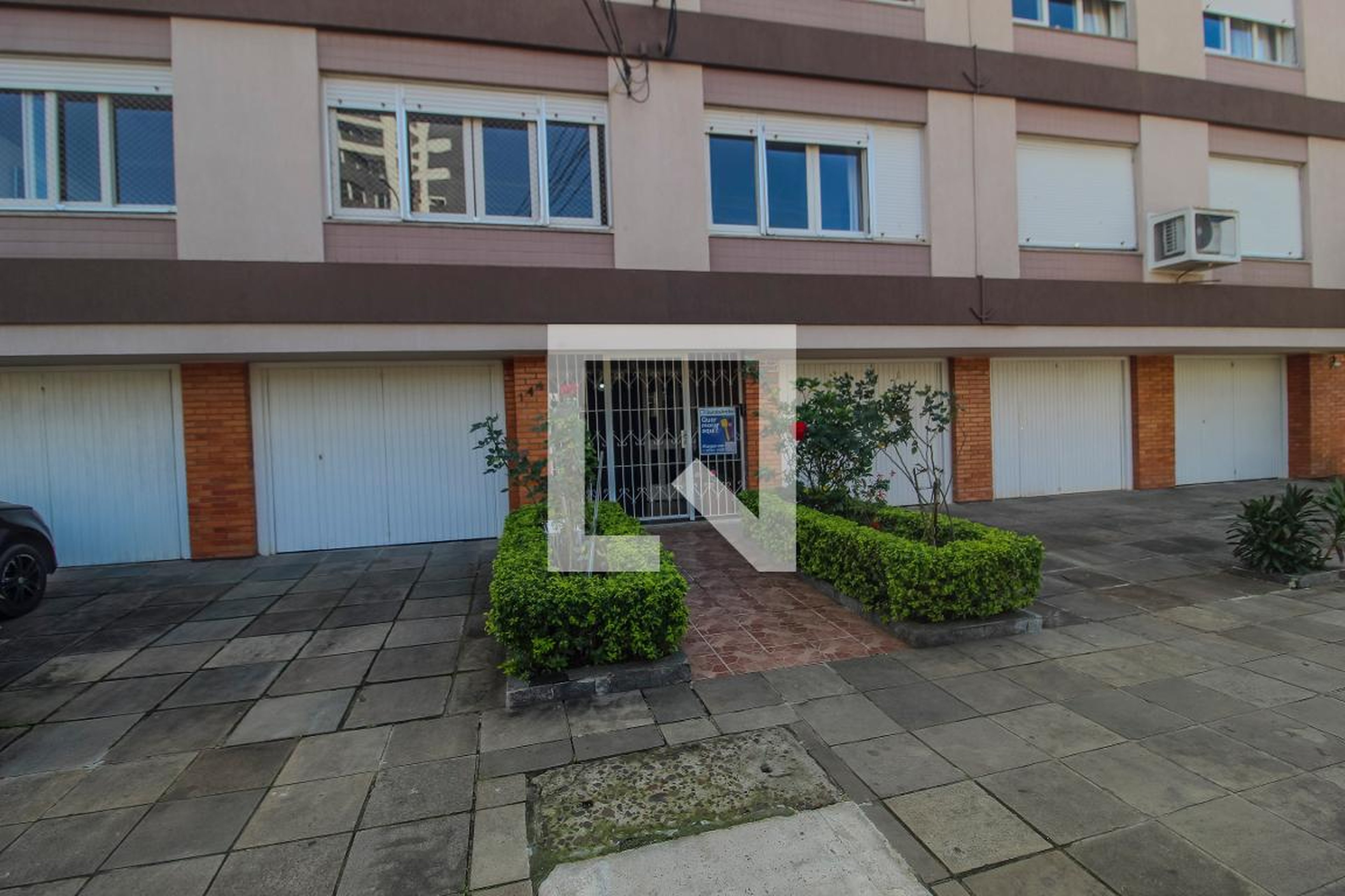 Fachada Condomínio em Rua José Francisco Duarte Júnior, 144