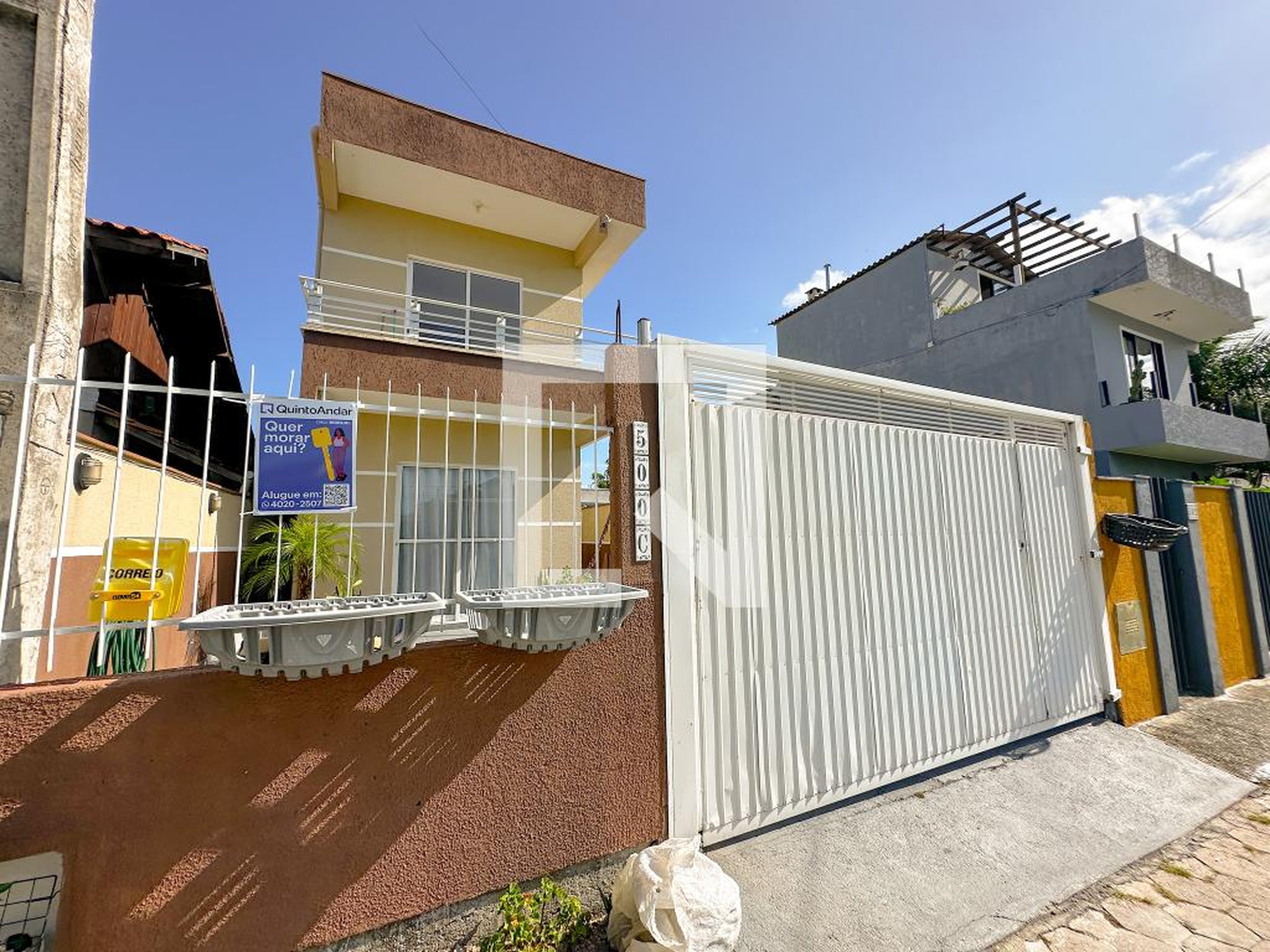 Fachada Condomínio em Servidão Antonio Tiago Nunes, 500