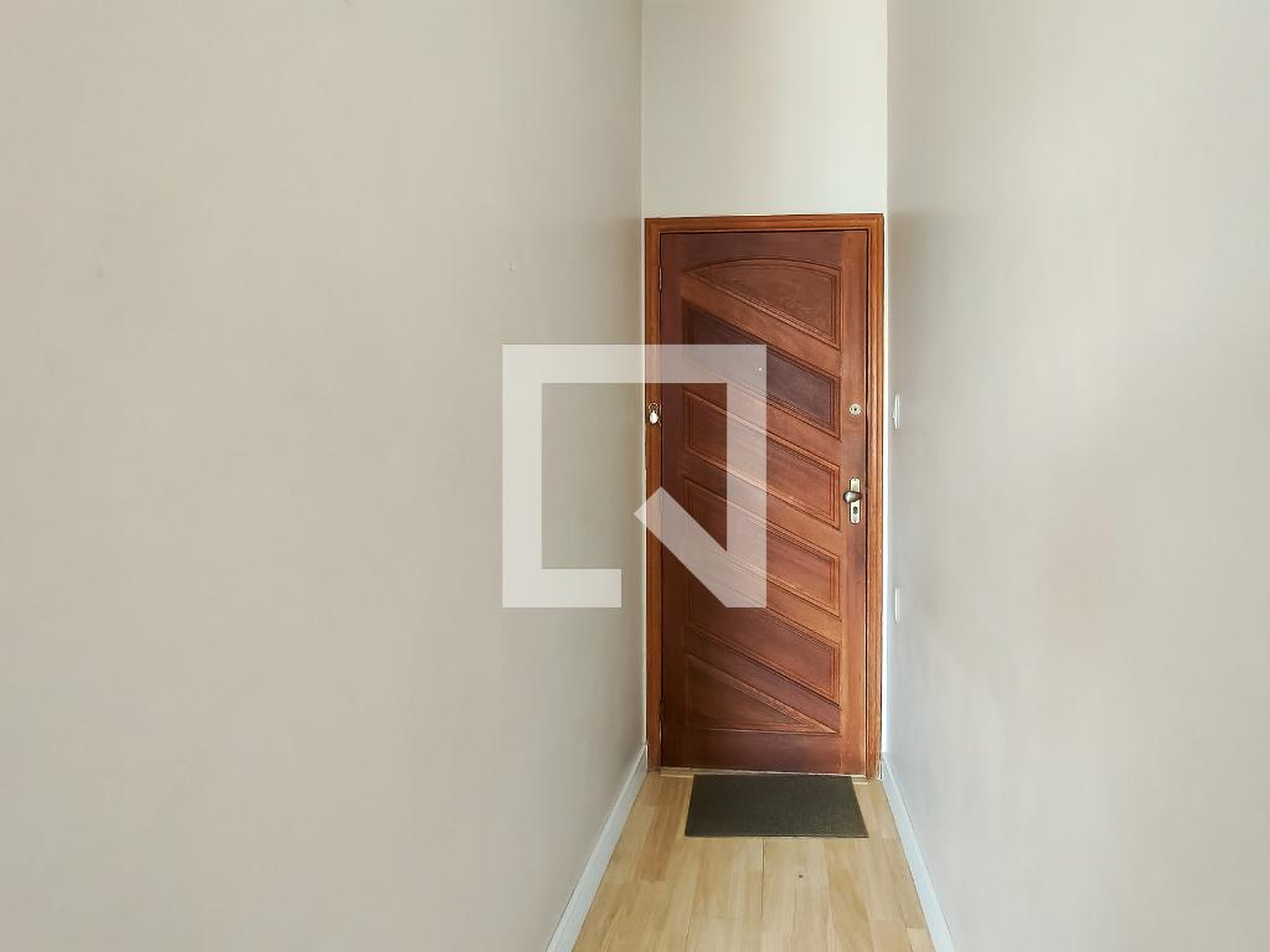 Entrada Condomínio em Rua Barão de Mesquita, 26