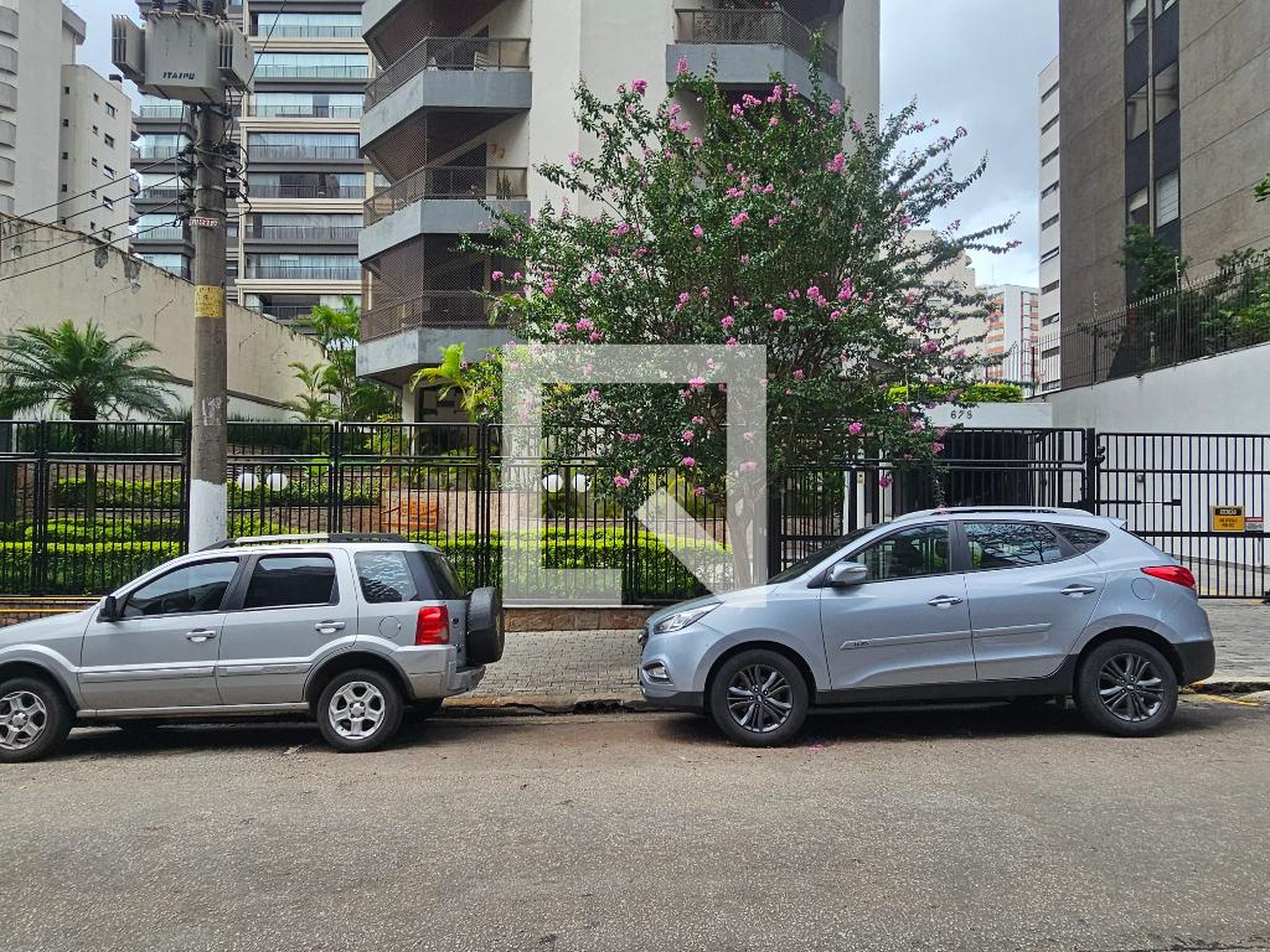 Fachada Condomínio The Mackintosh Tower