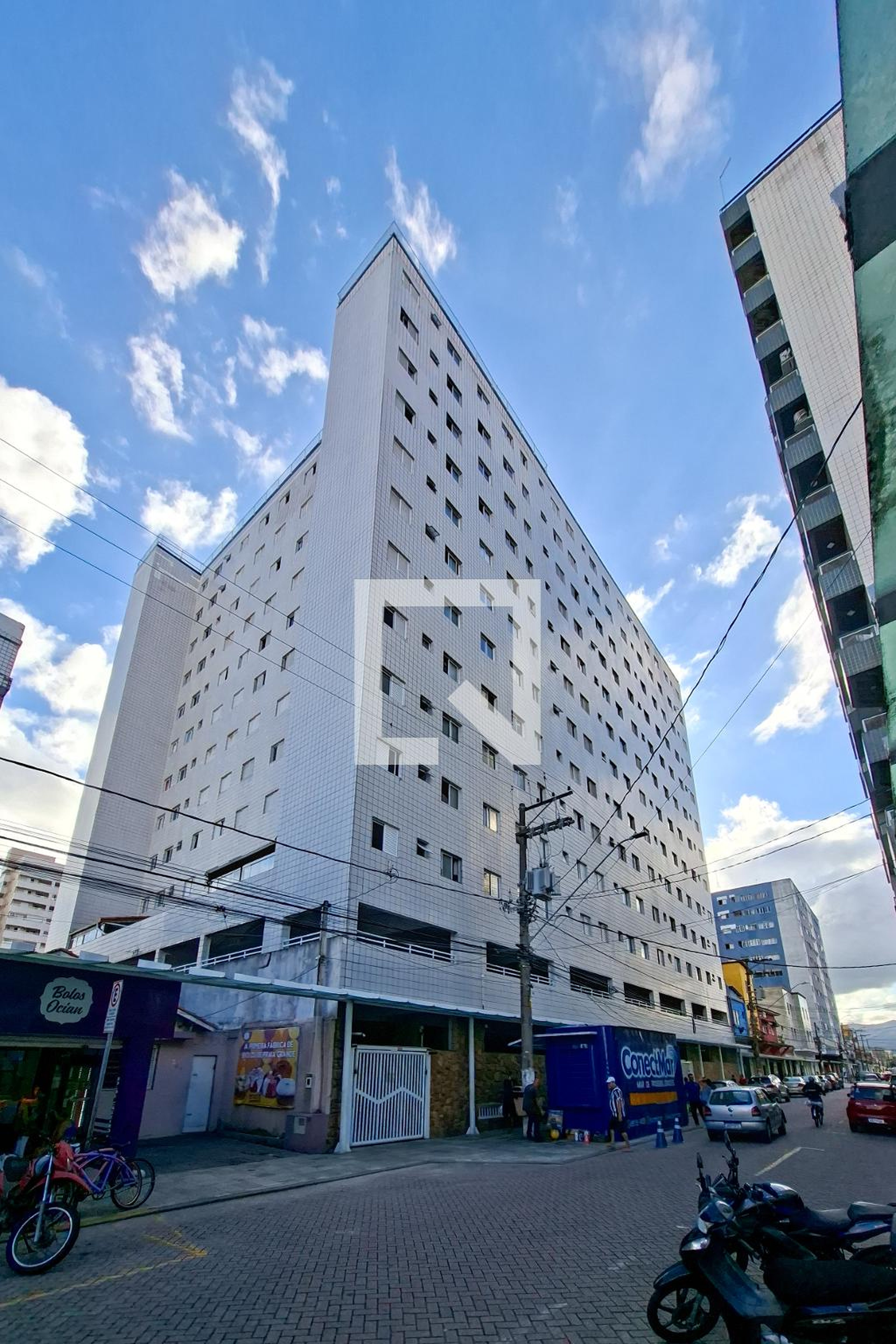 Fachada Condomínio Flor de LA Pamela